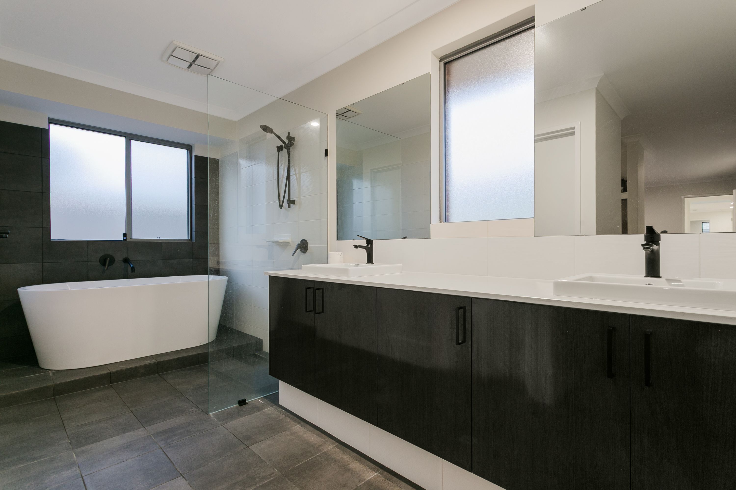 26 Grafton Way — photo 9 of 16