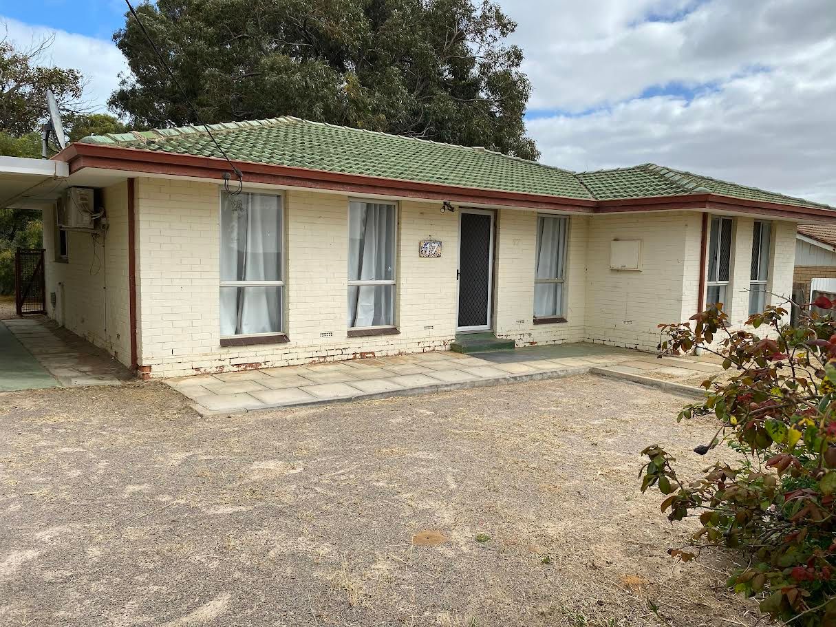 17 Assen Street, Rangeway WA 6530