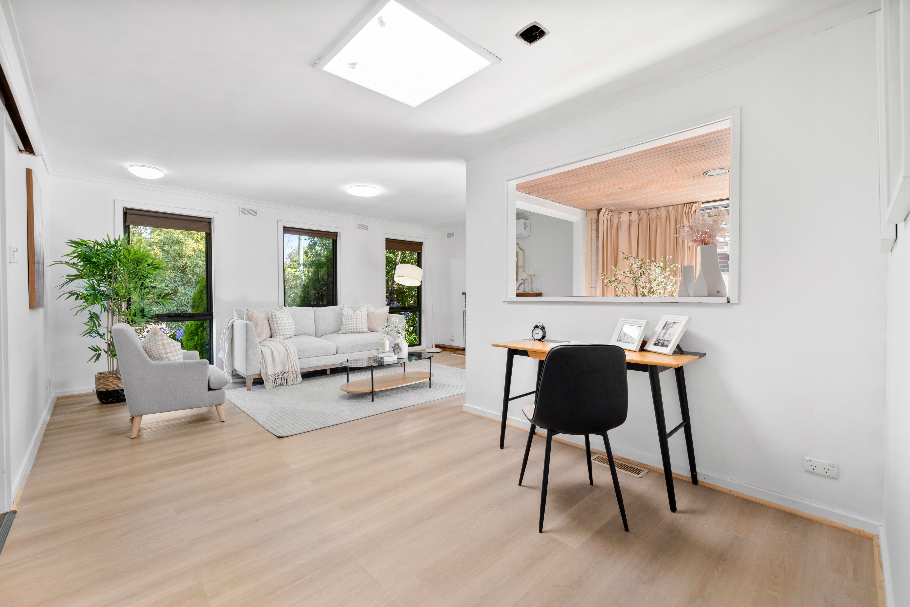 15 Narong Crescent, Knoxfield, VIC 3180