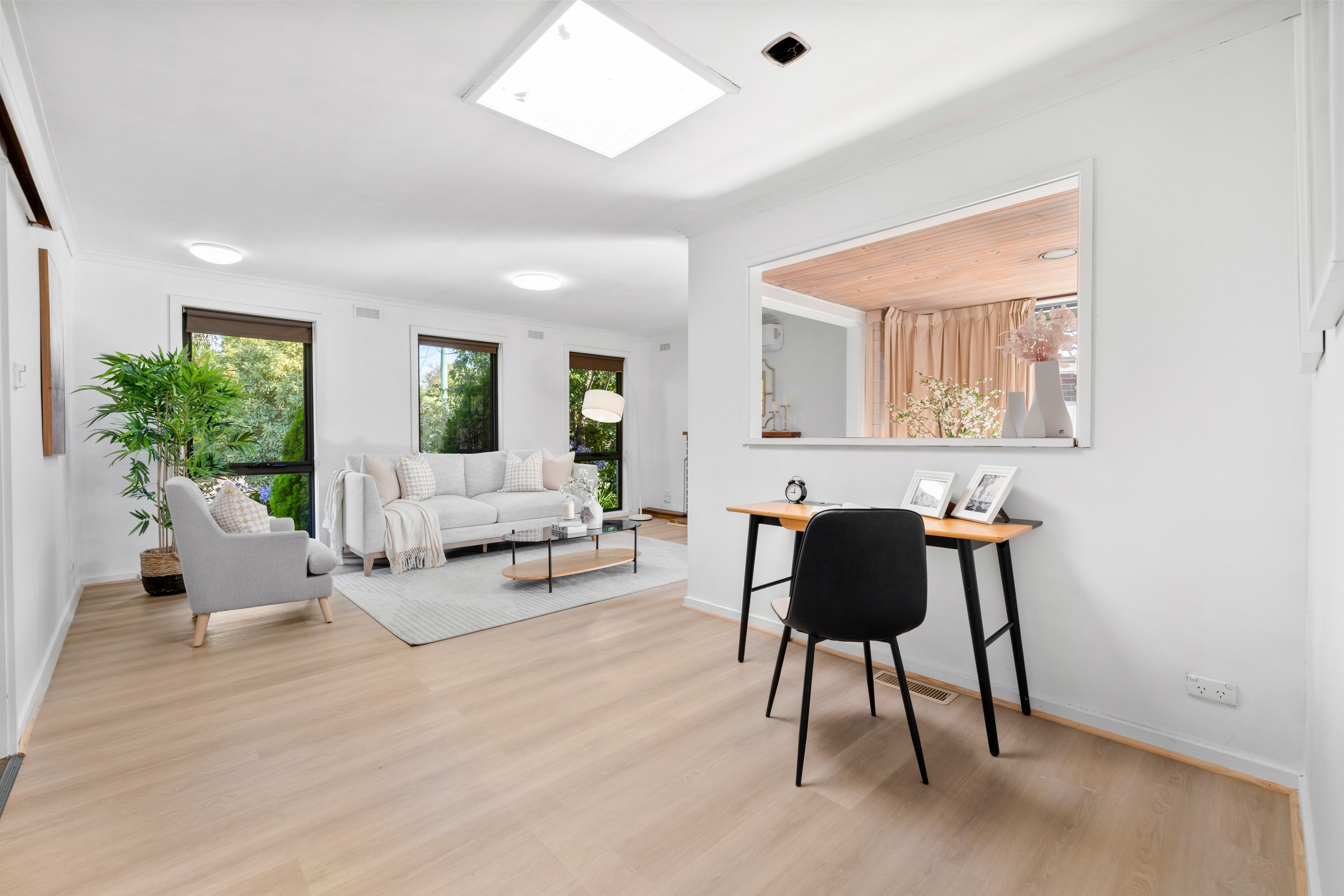 15 Narong Crescent, Knoxfield, VIC 3180