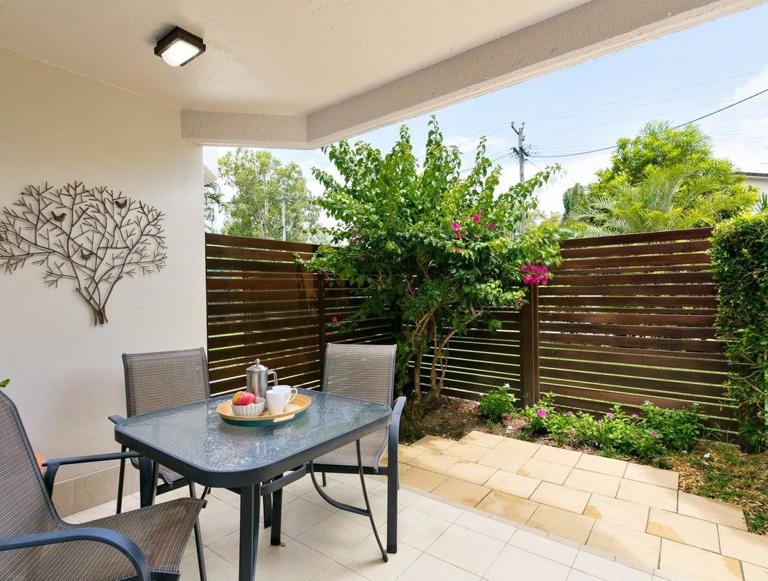 1/12 Clifton Road, Clifton Beach, QLD 4879