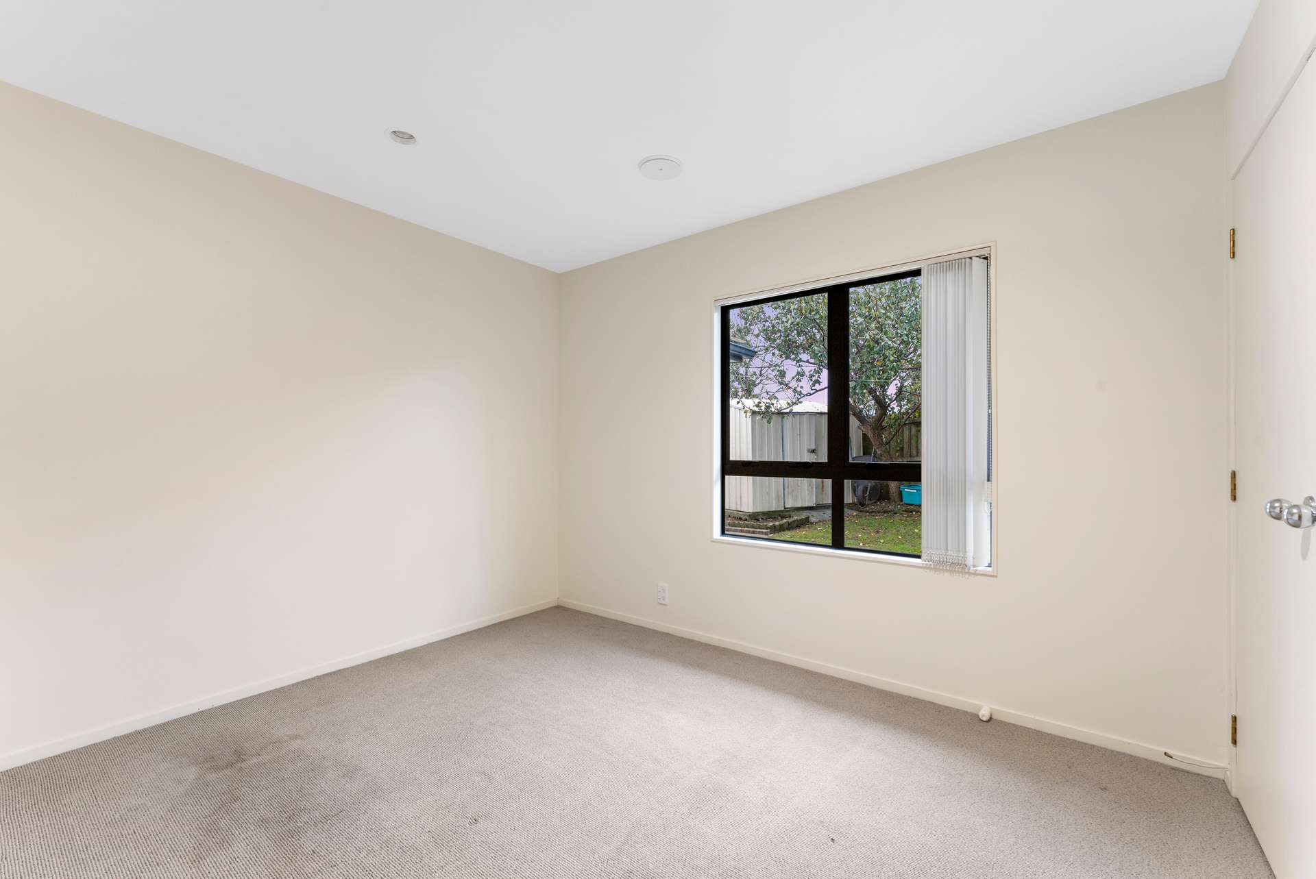 6 Loughinisland Place photo 10