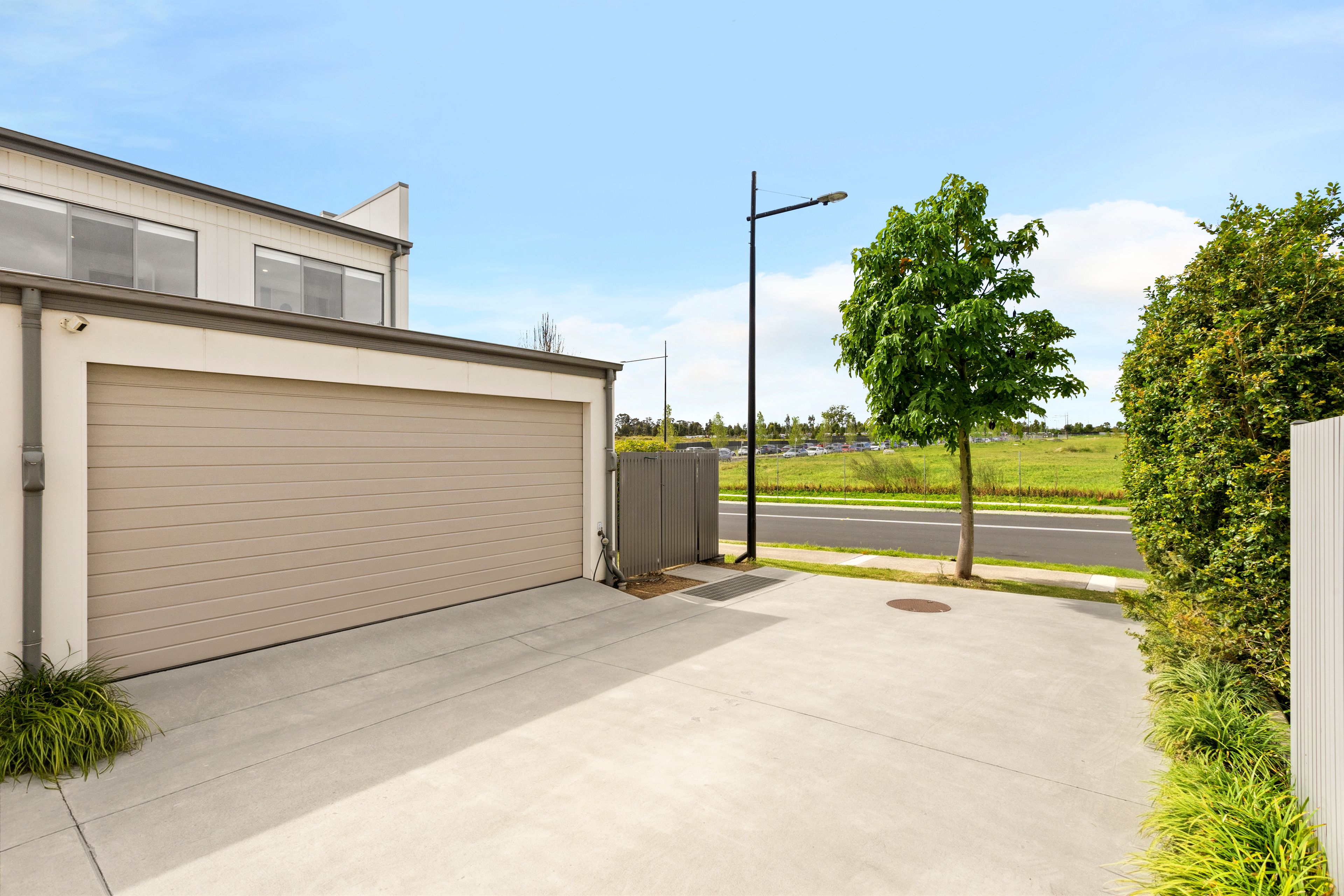 Modern, Corner Positioned Family luxury in the family friendly Altrove Estate! — photo 9 of 18
