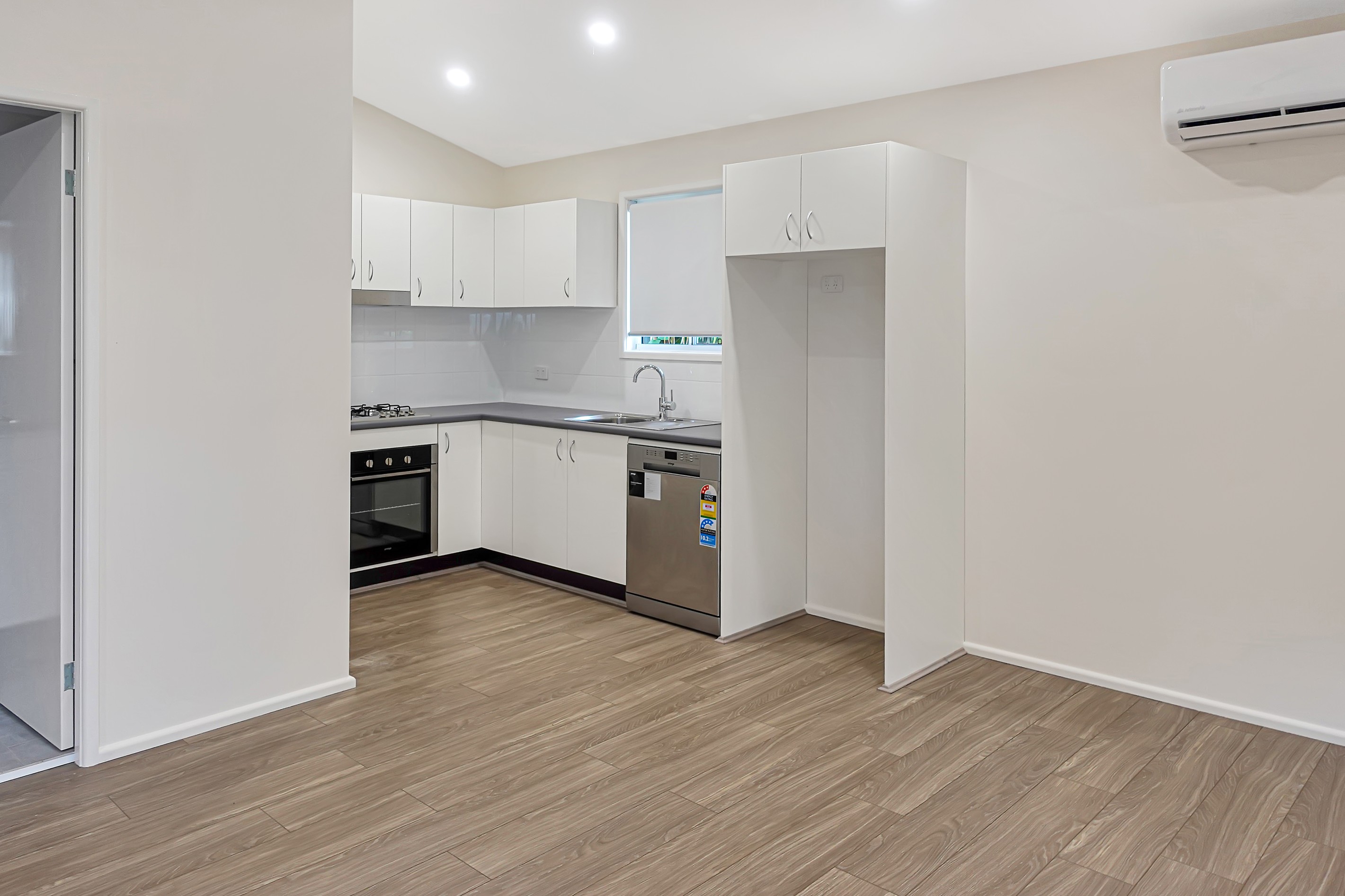 25a Lake Road, Fennell Bay, NSW 2283