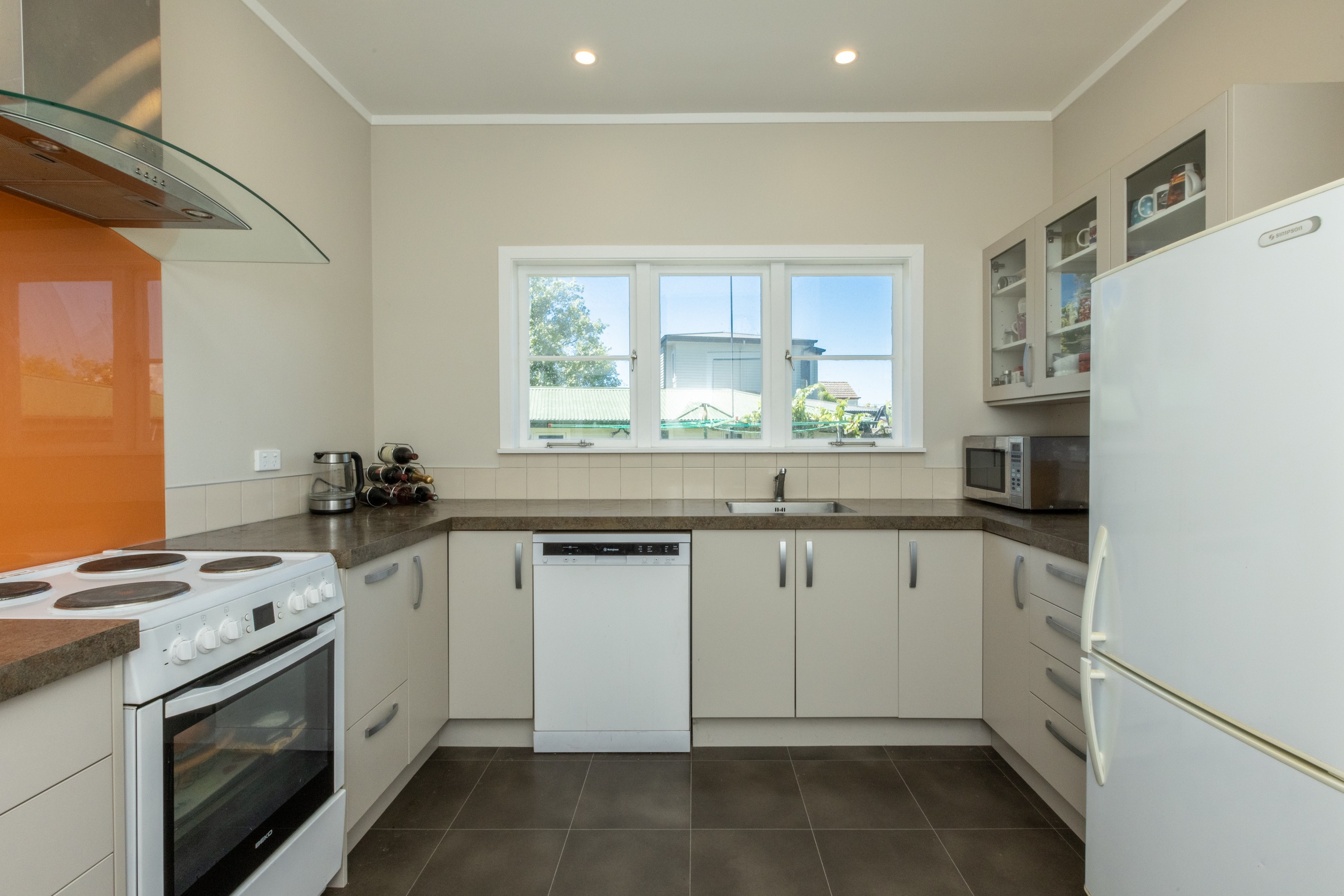4 Cambridge Terrace, Taradale, Napier City