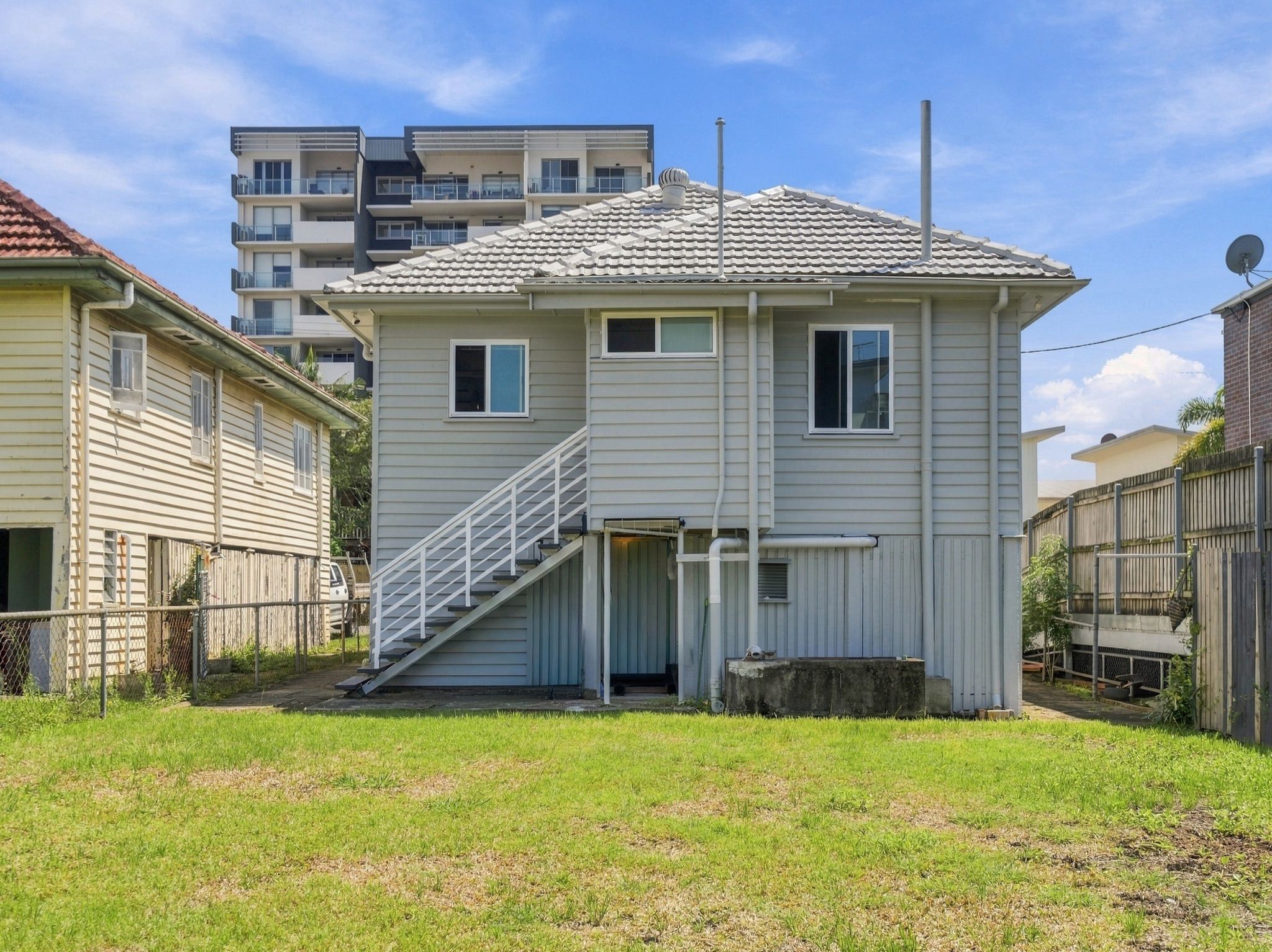 28 Latham Street — photo 10 of 14