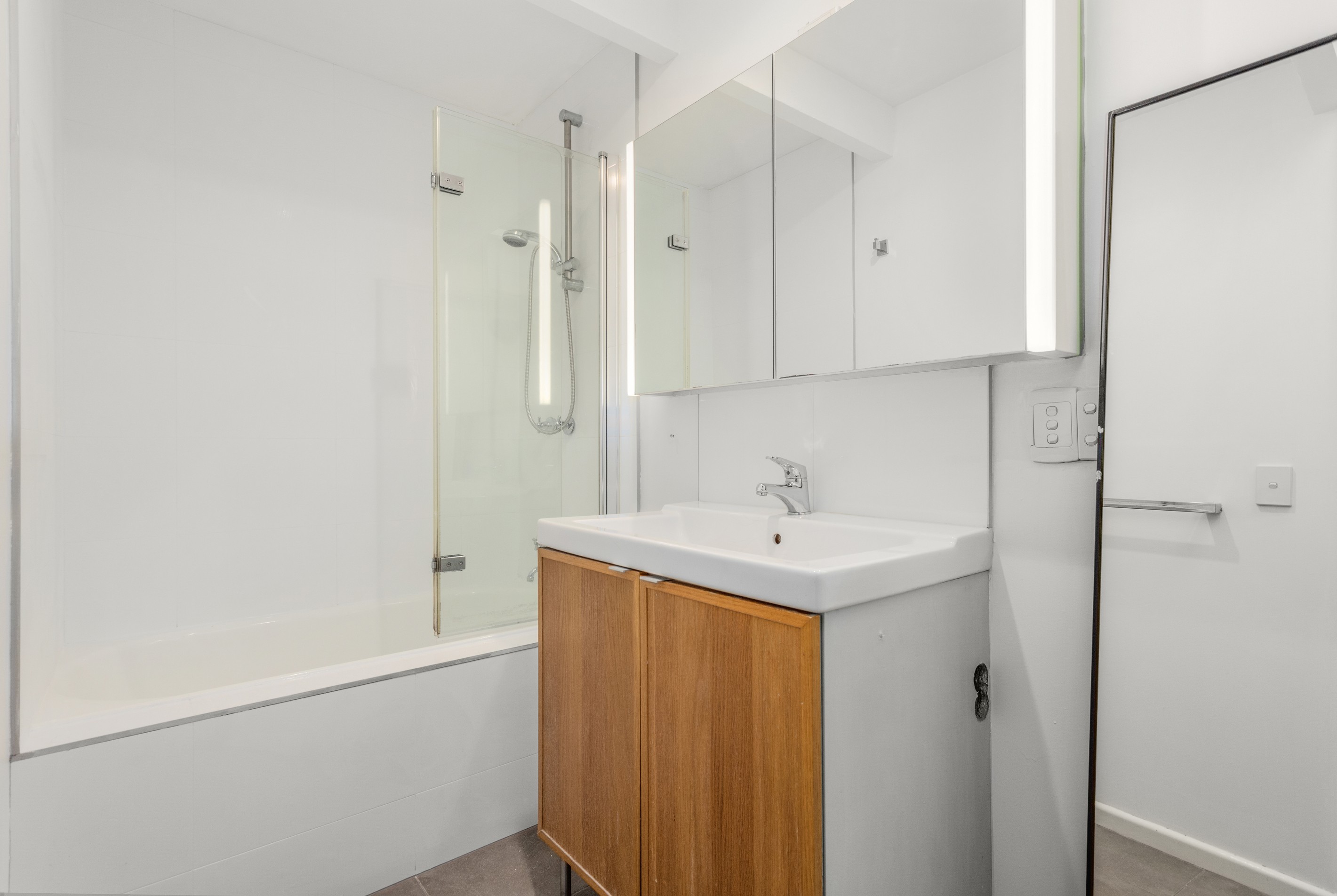 8/89 Neerim Road, Glen Huntly, VIC 3163
