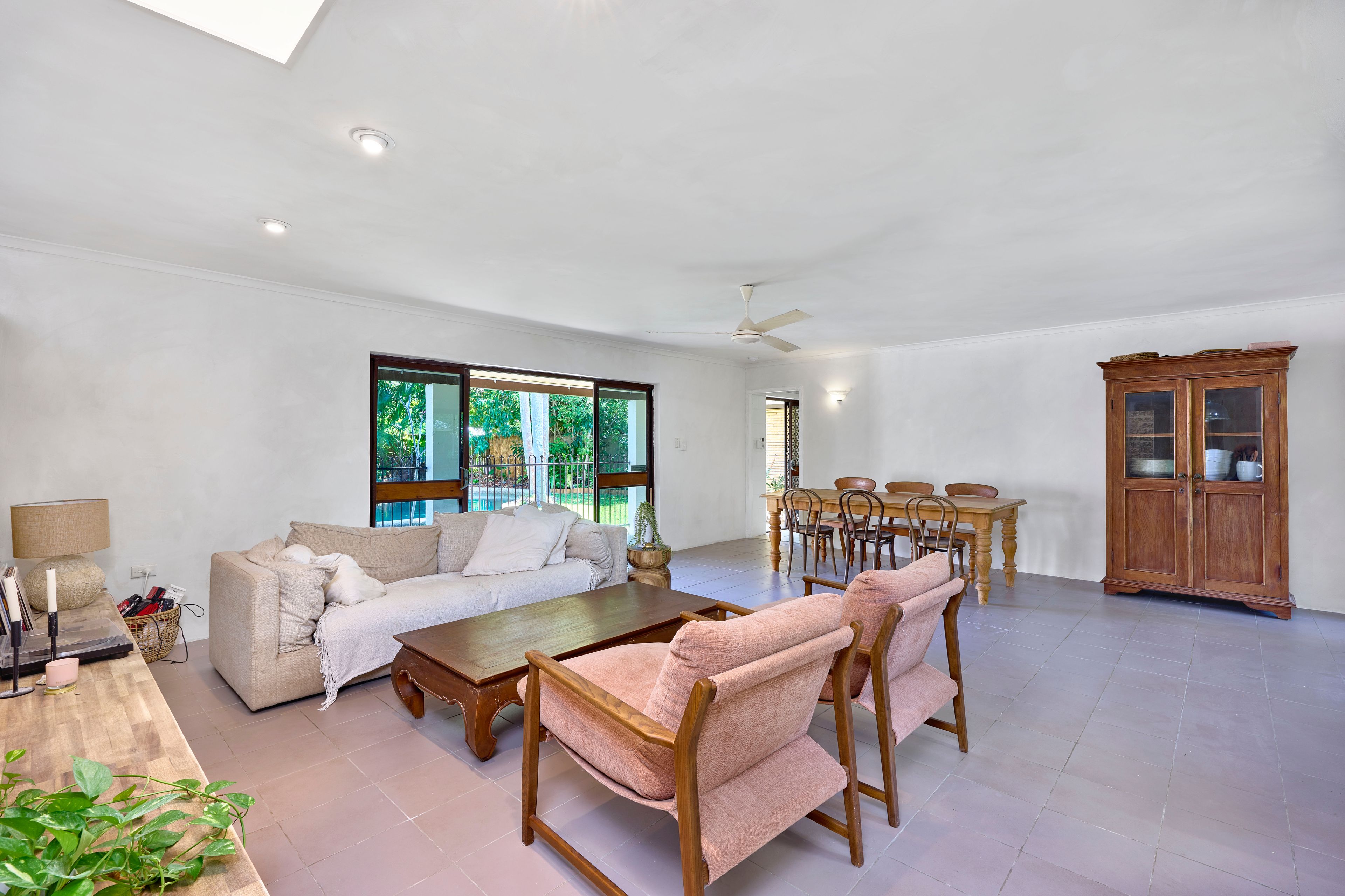 11 Cassia Street — photo 3 of 15