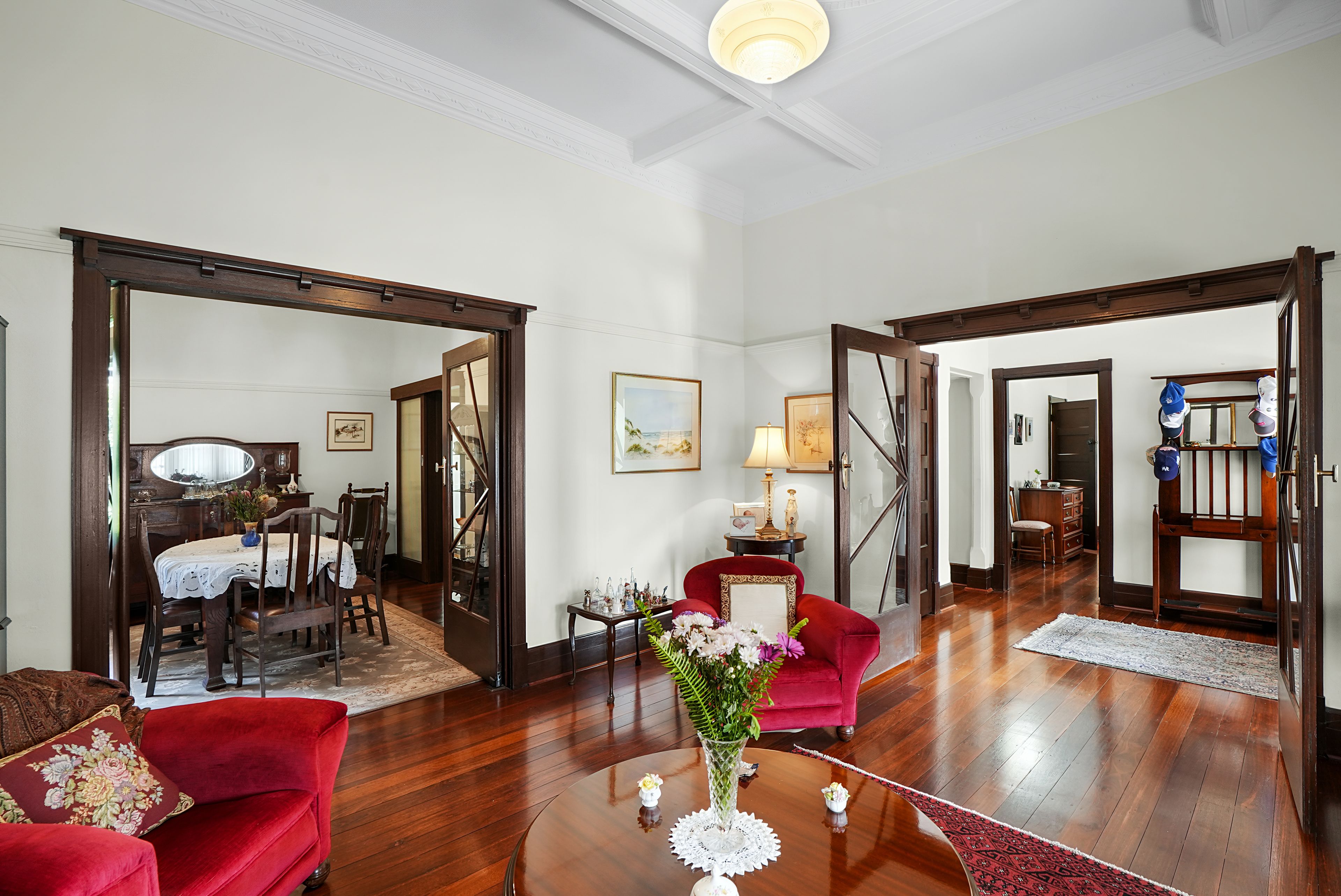 38 Melrose Crescent — photo 8 of 30