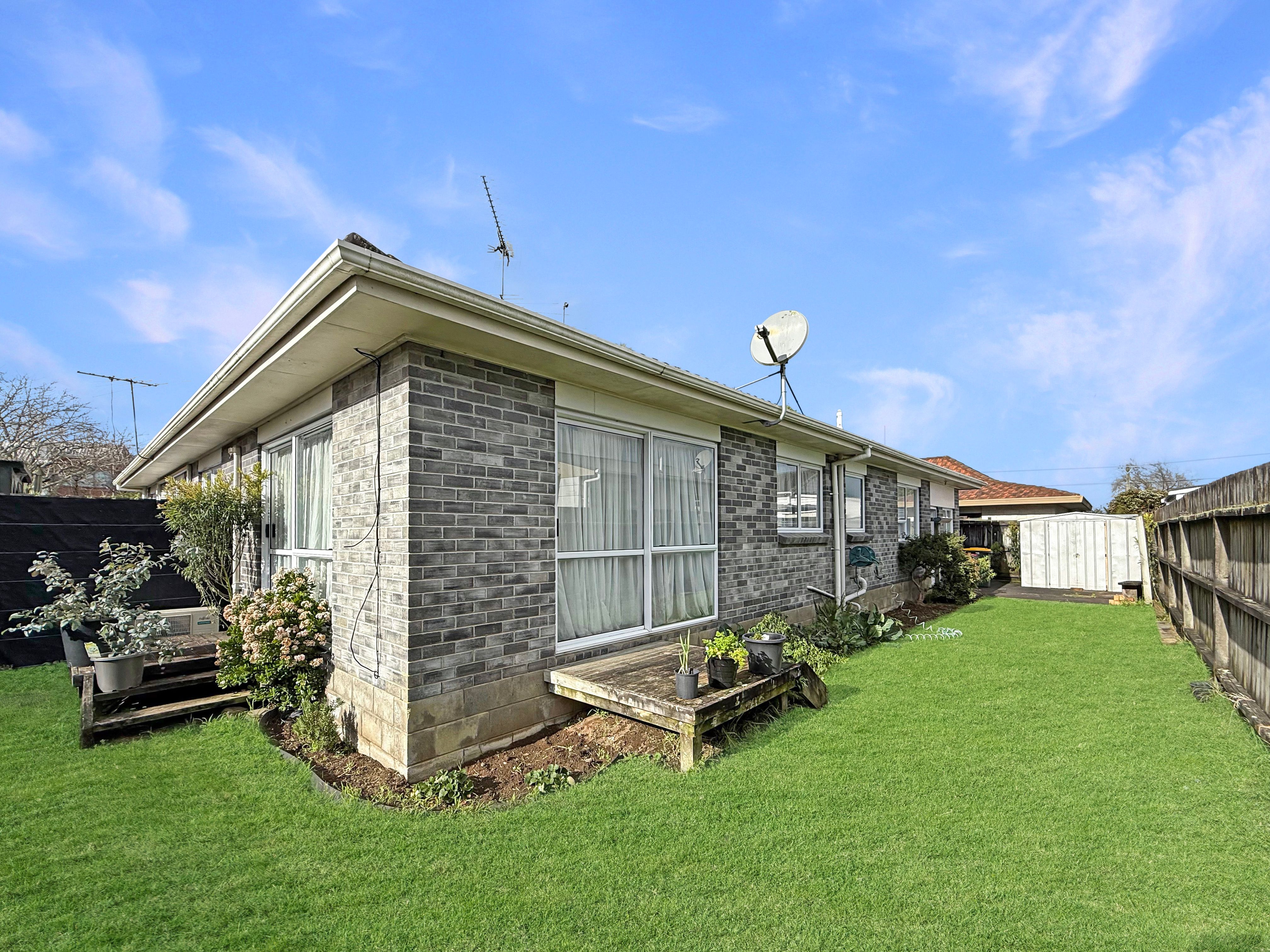 2/13B Railway Street West, Papakura, Papakura