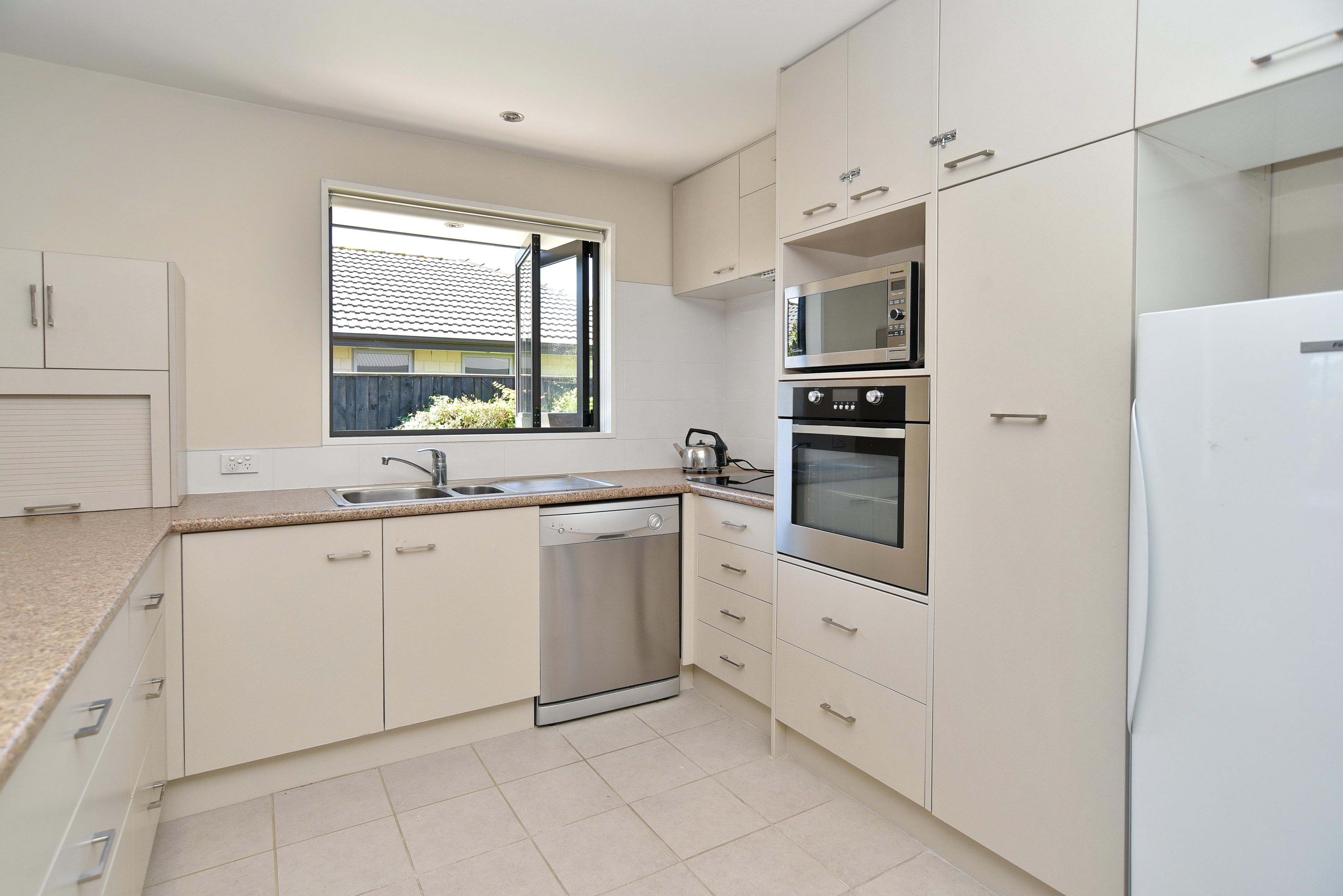 4 Fredrica Lane, Heathcote Valley, Christchurch City