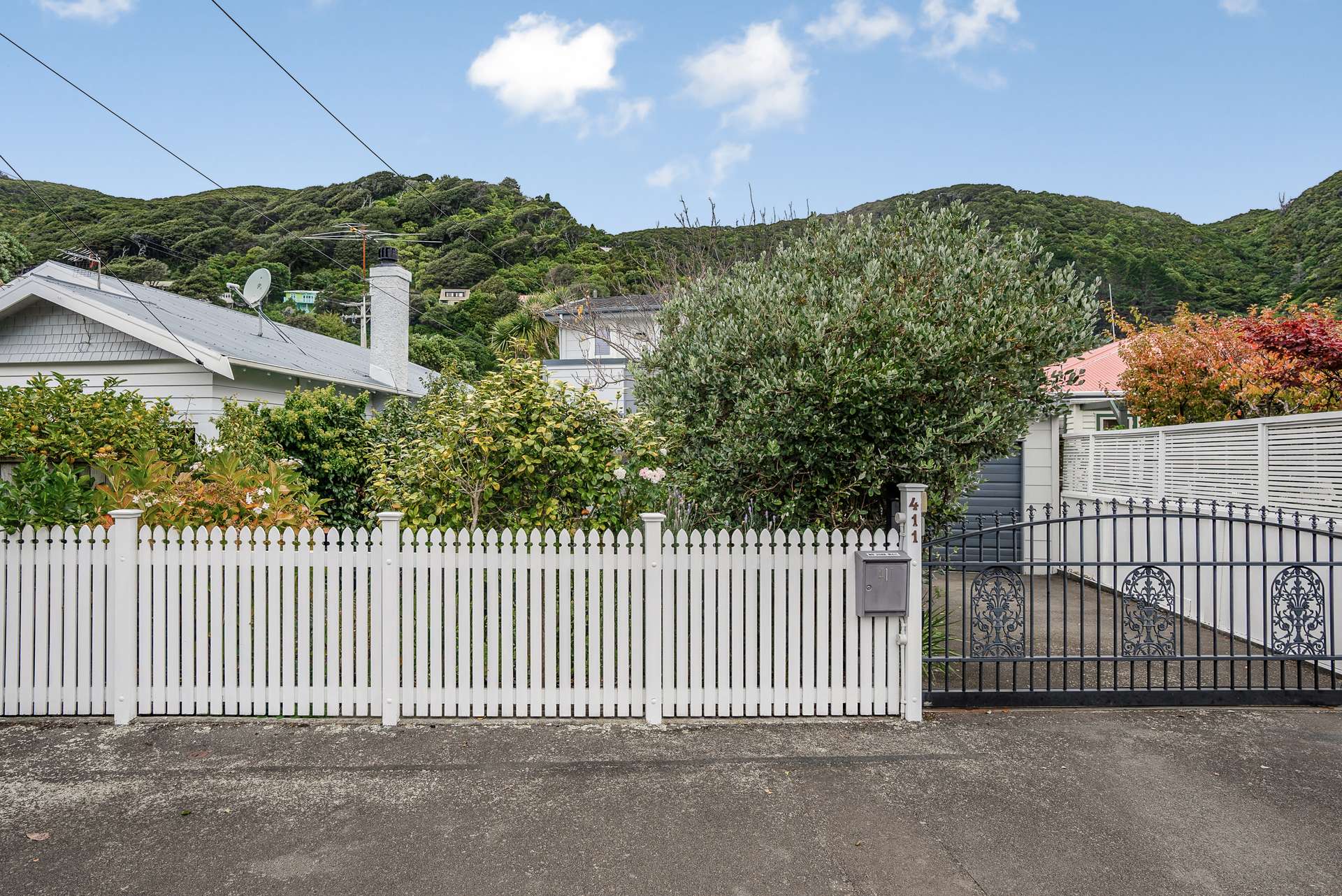 411 Muritai Road photo 24