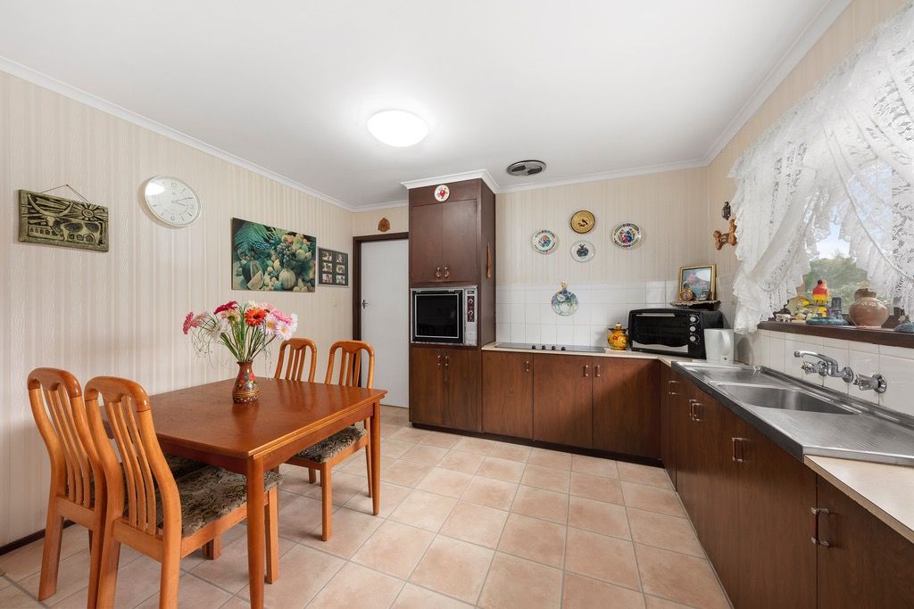 15 Piccadily Court, Kilsyth, VIC 3137