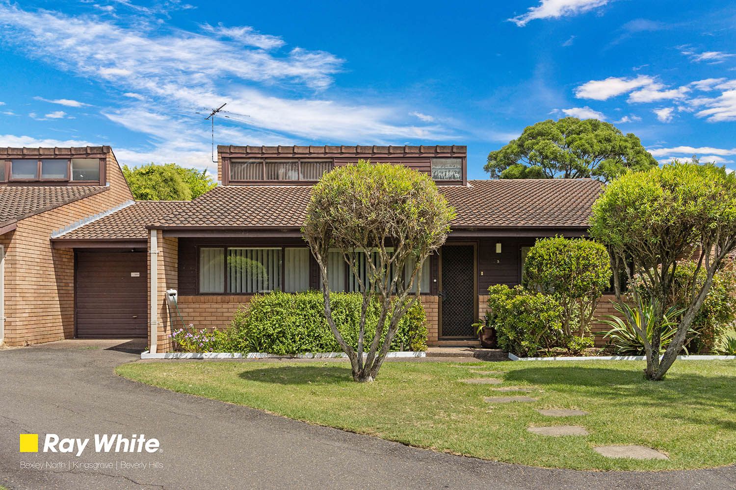 1-15 Dennis Place, Beverly Hills NSW 2209