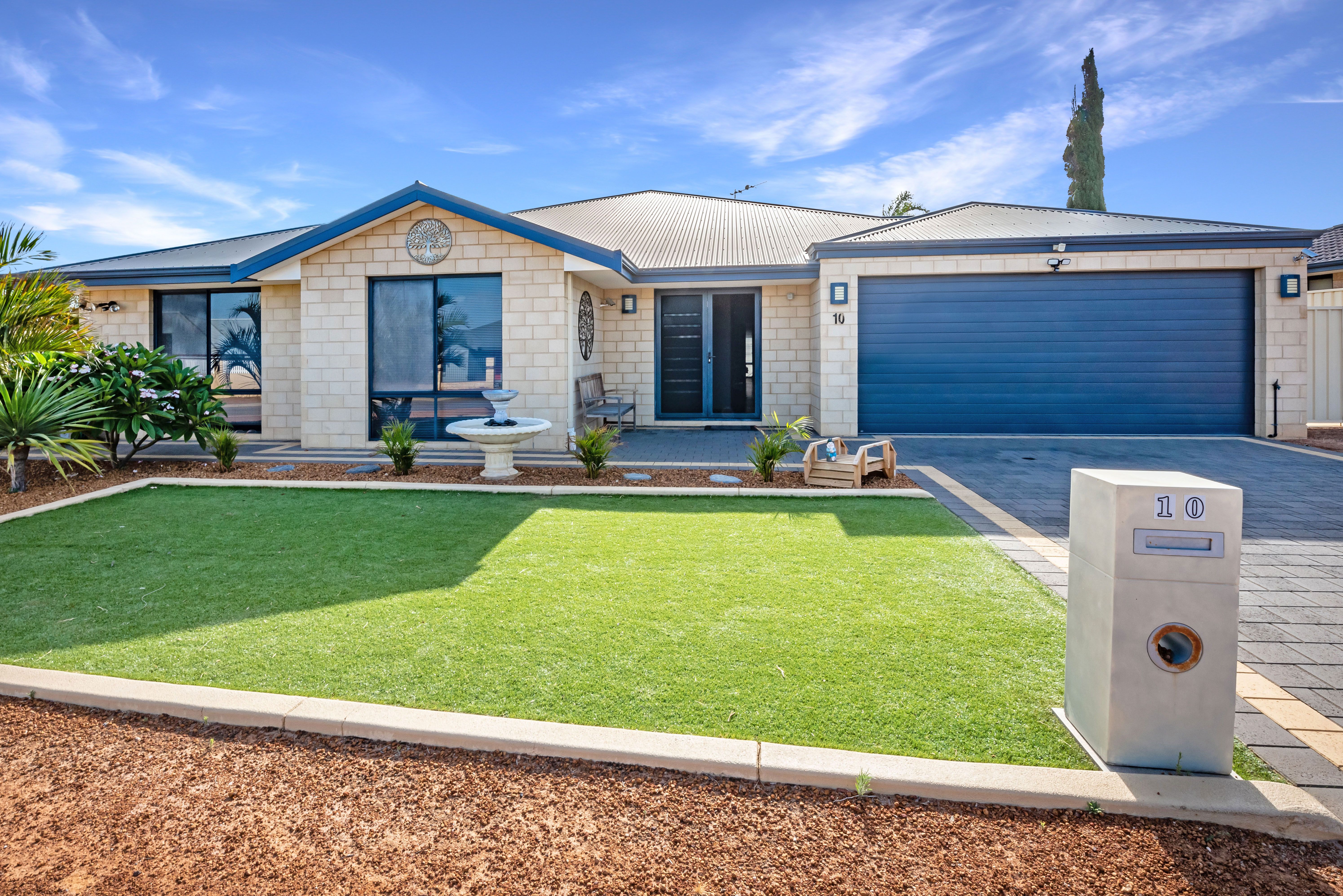 10 Sutherland Drive, Mount Tarcoola, WA 6530 Sold House Ray White