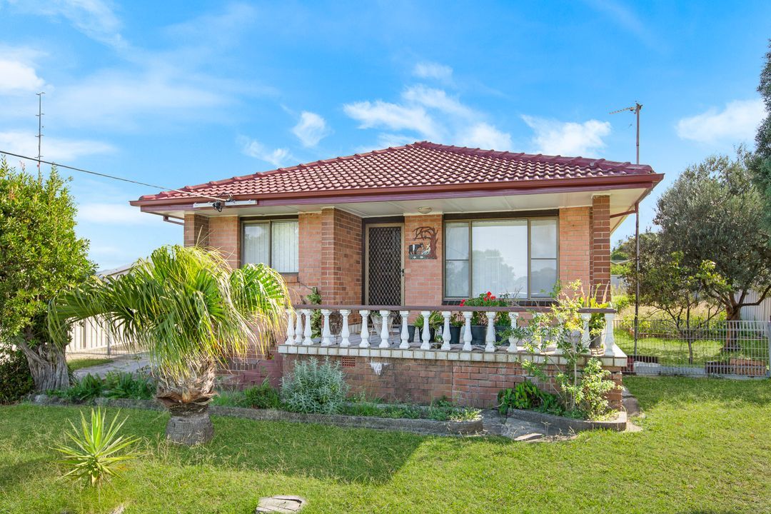 62 King Street — photo from Ray White Wollongong
