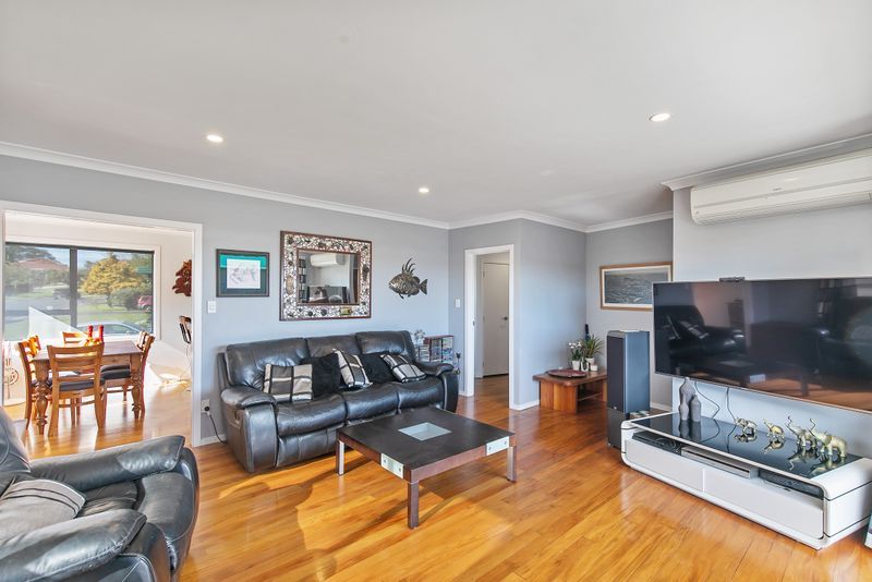 8 Juliet Avenue, Howick, Manukau City