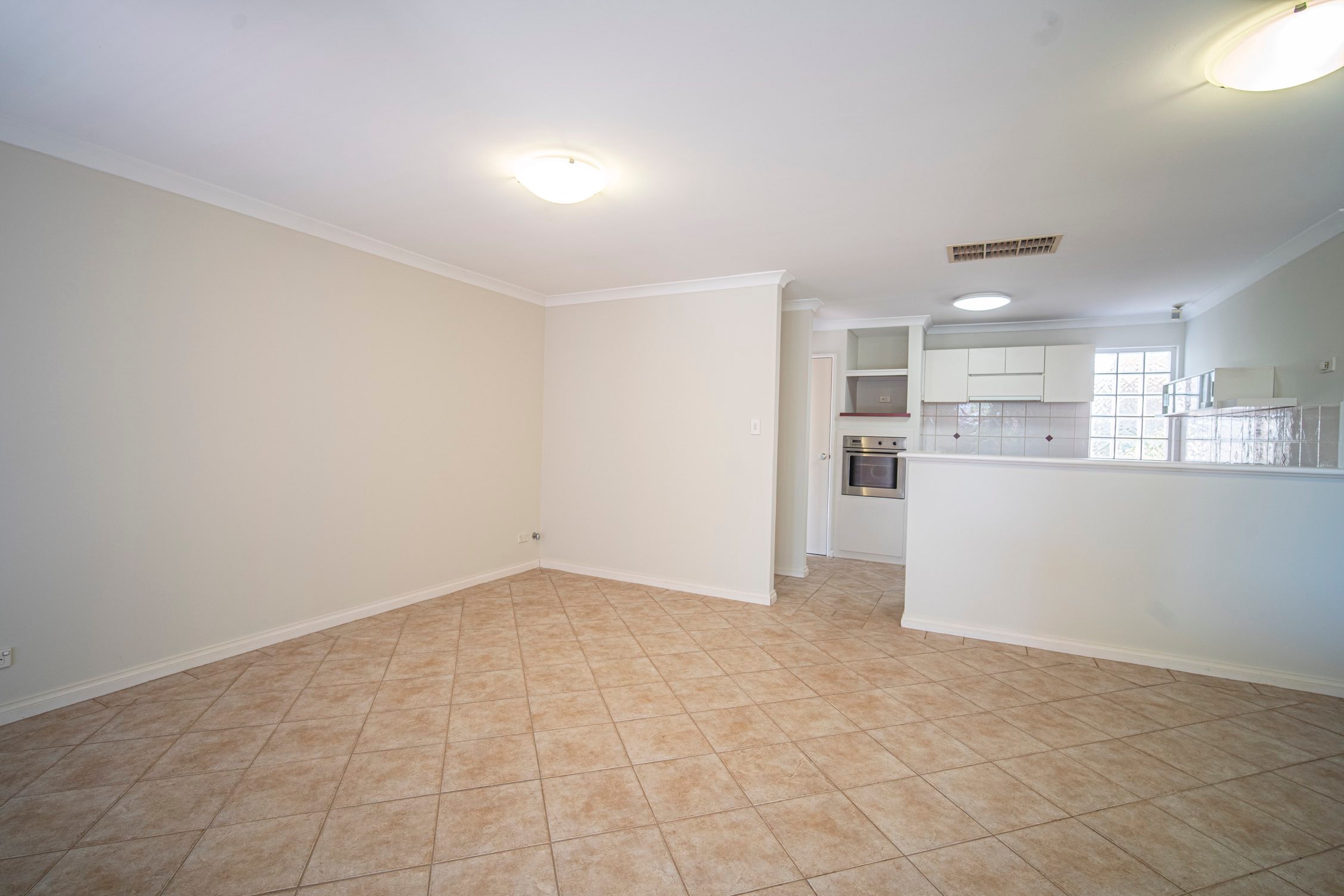 1/32 Bathurst Street, Dianella, WA 6059