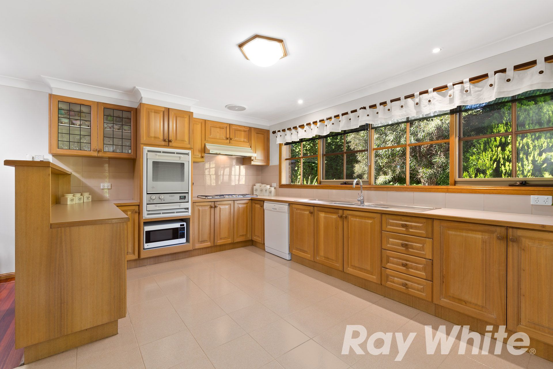 3 Sandhurst Court, Eltham, VIC 3095