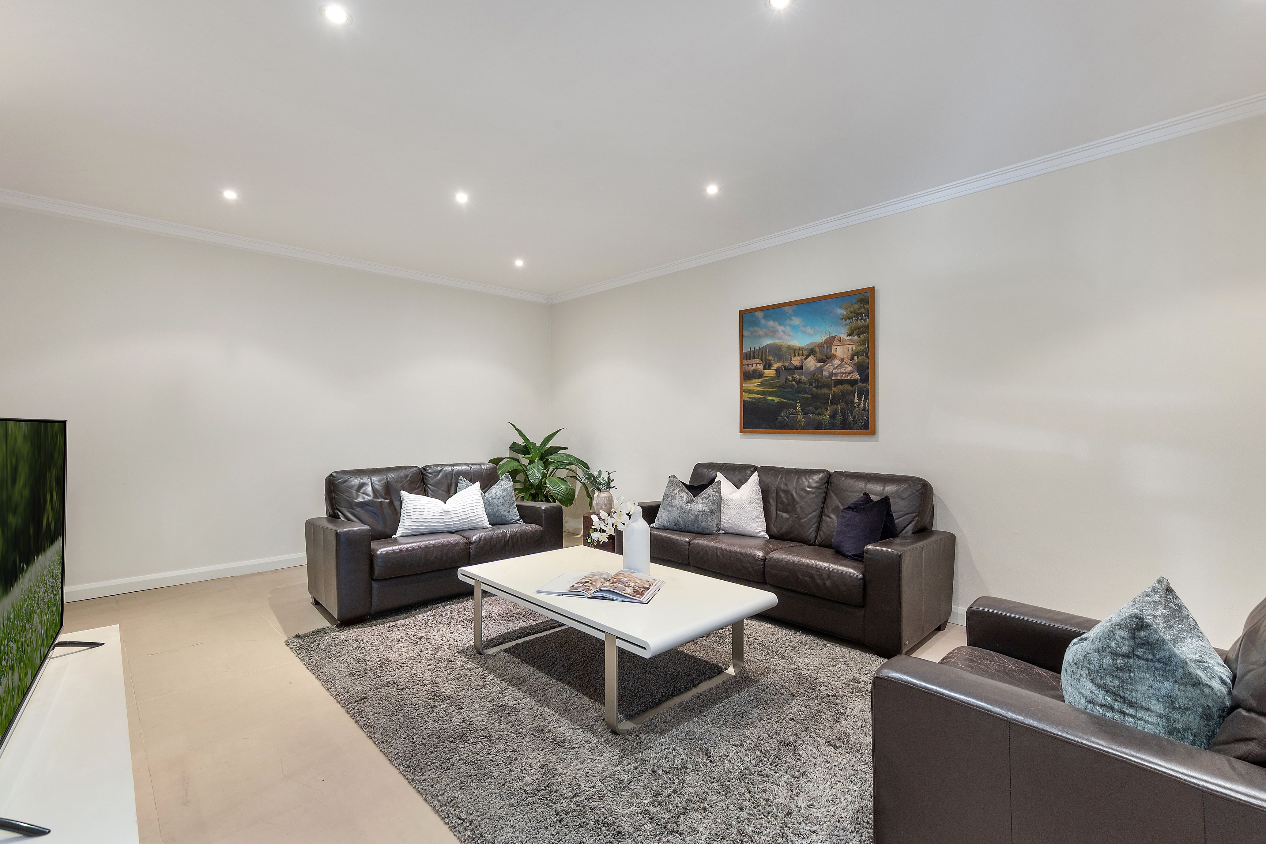 35 Holmes Street — photo 10 of 10