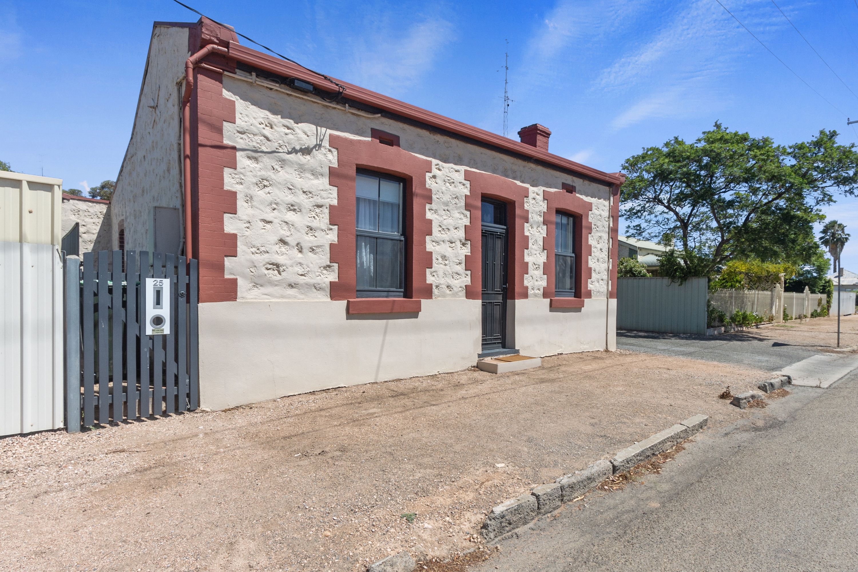 25 Waring Street, Kadina SA 5554