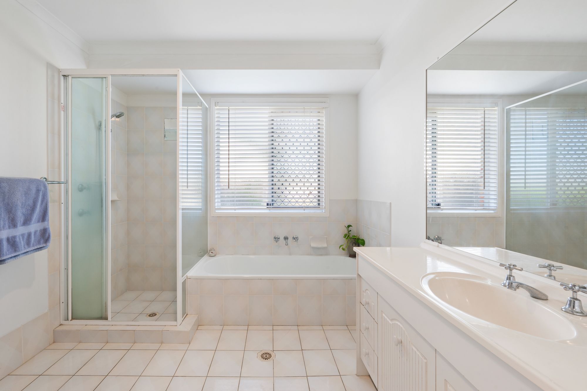 38 Beaconsfield Drive — photo 13 of 30