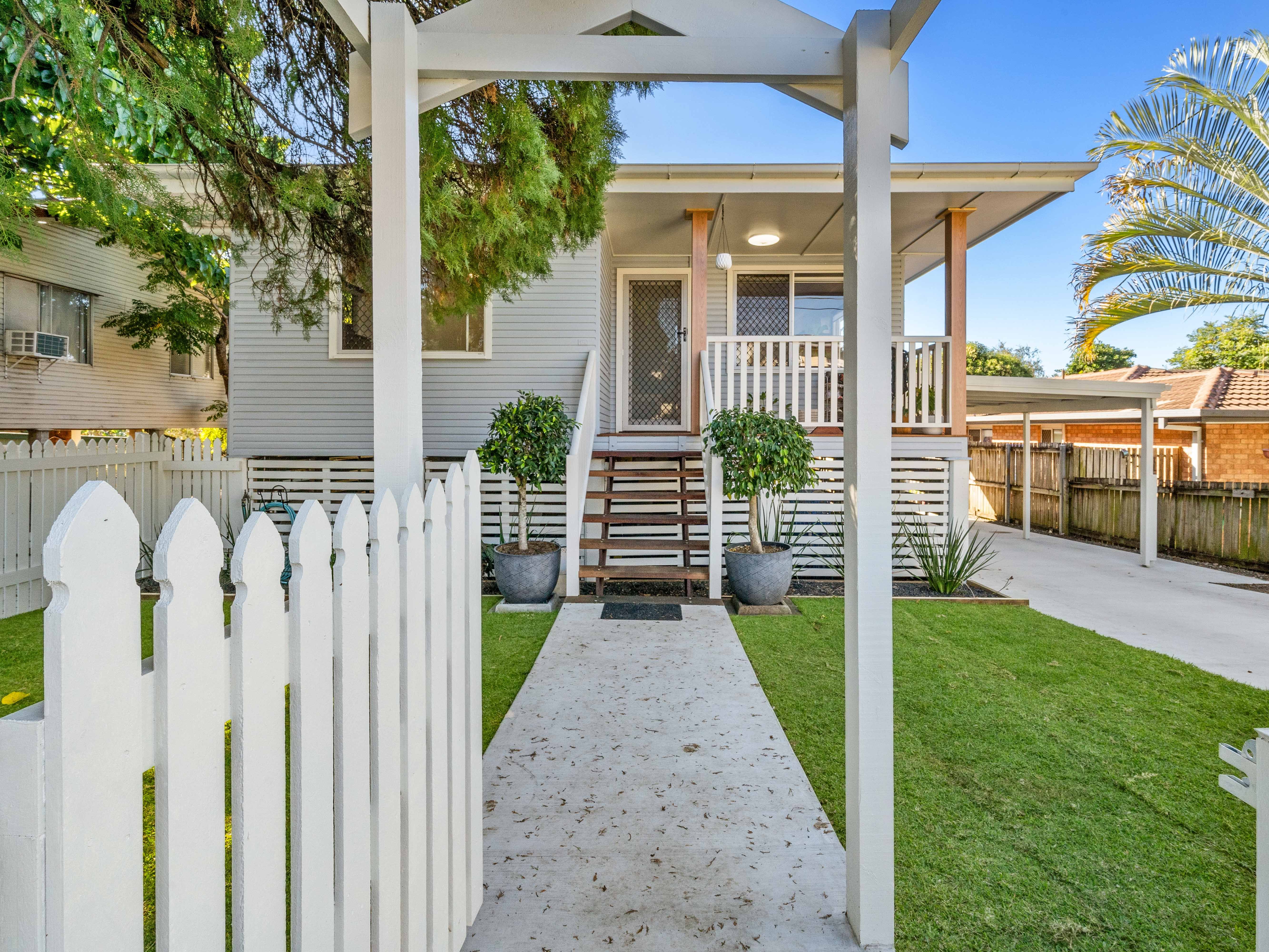 210 Cascade Street, Raceview QLD 4305