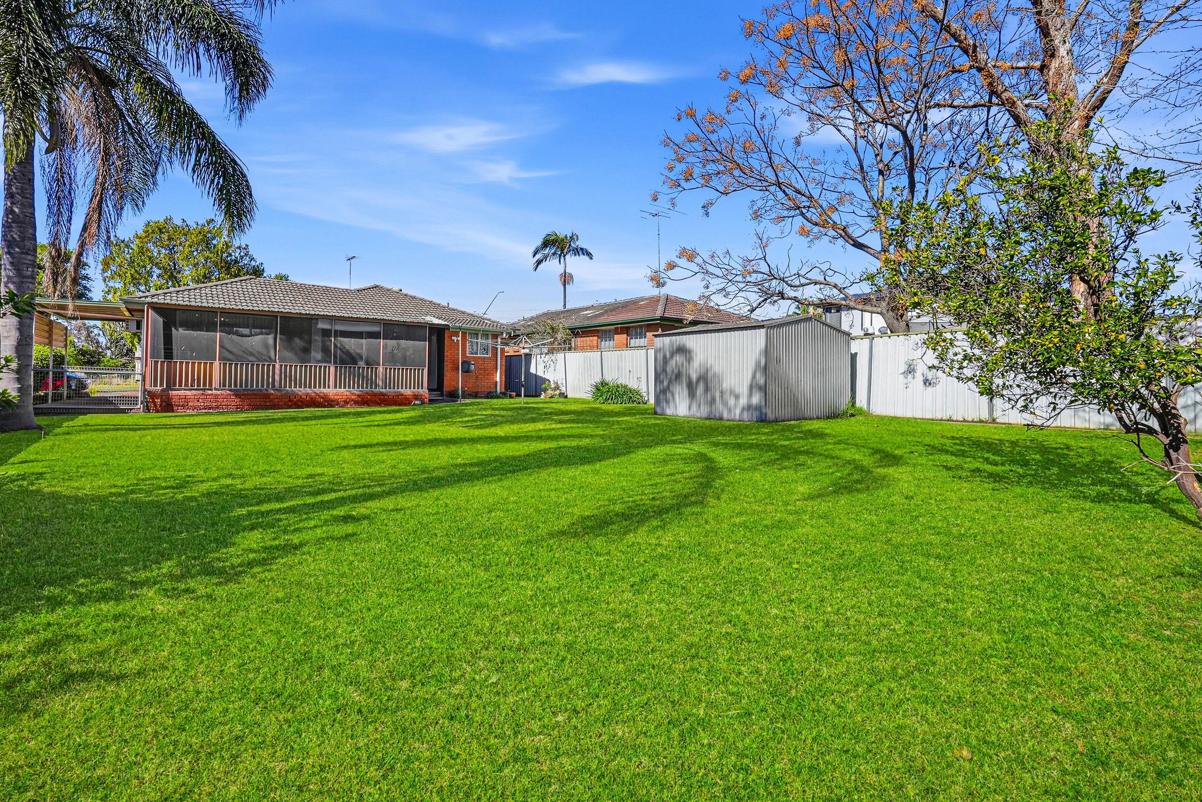 25 Wattle Avenue — photo 12 of 17