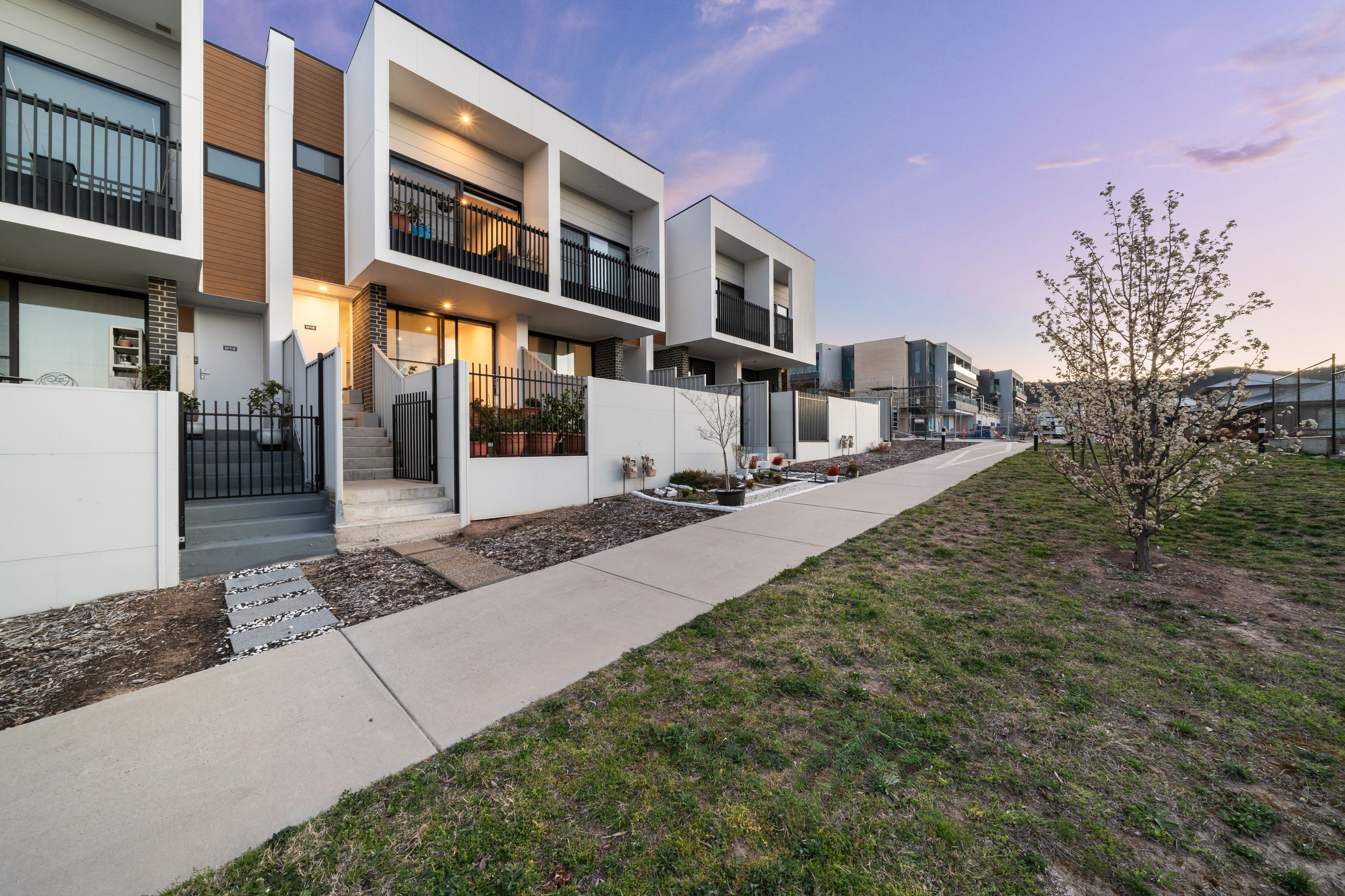 221 John Gorton Drive, WRIGHT ACT 2611