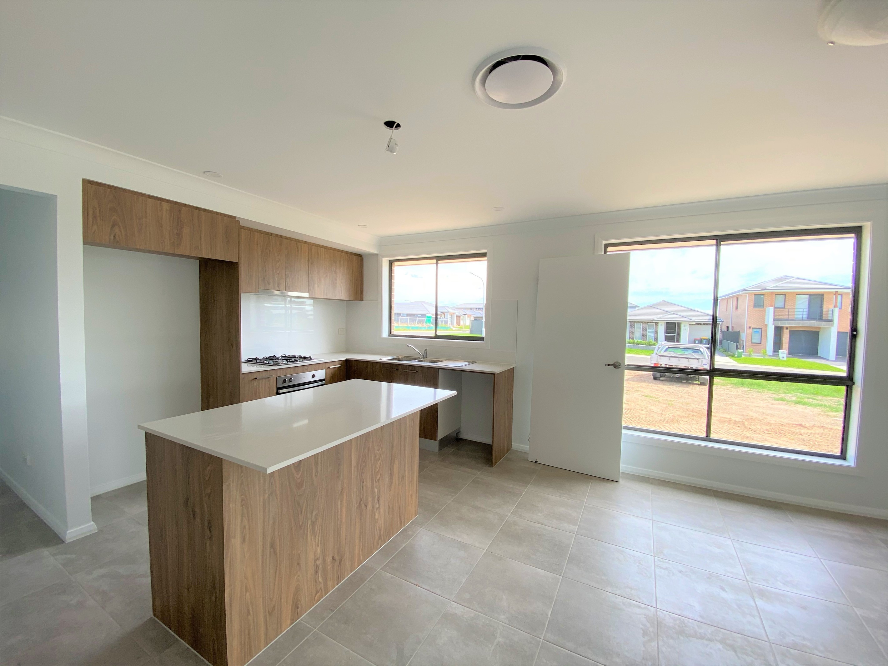 20 Mimosa Street, Gregory Hills, NSW 2557