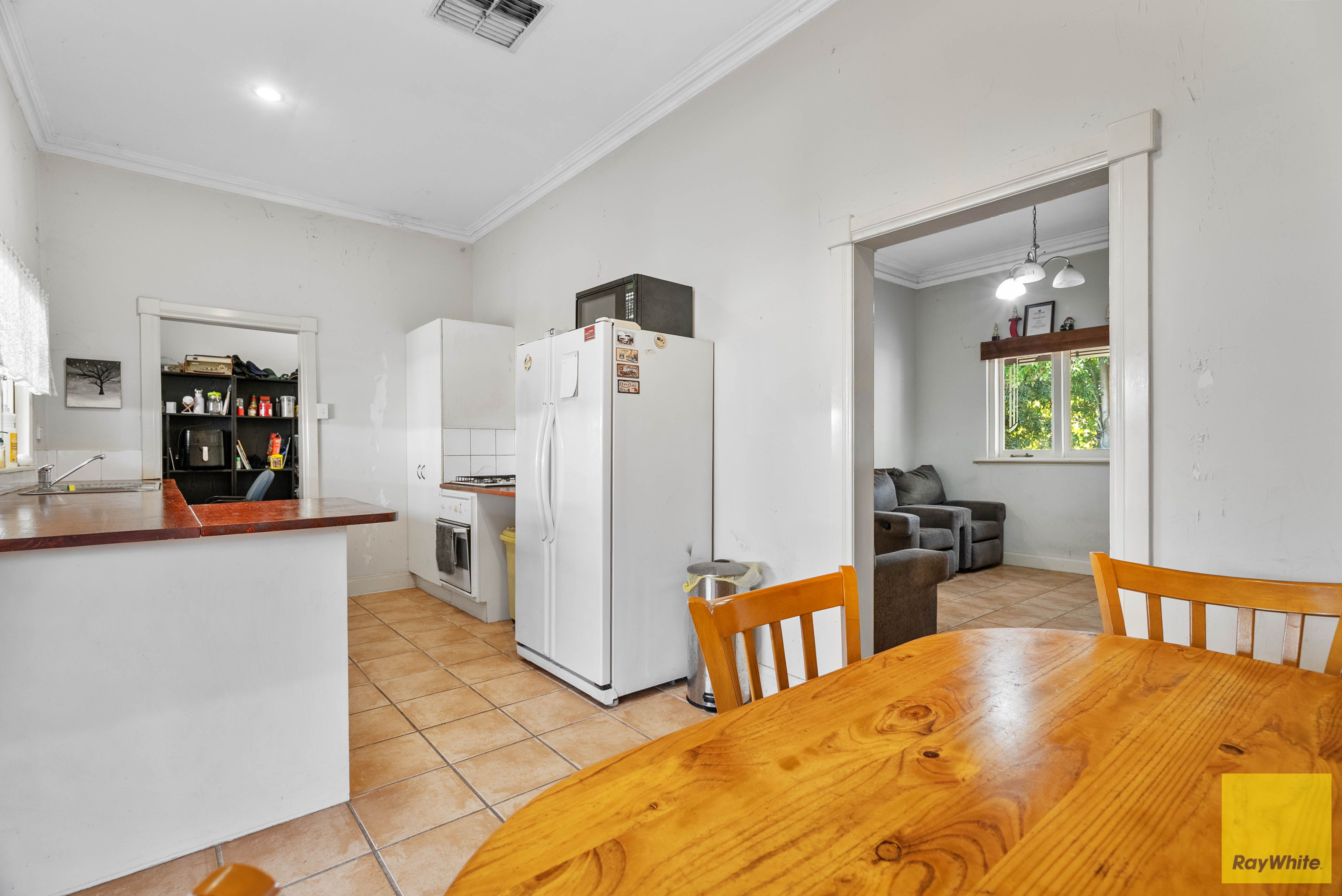 88A Verna Street — photo 11 of 30