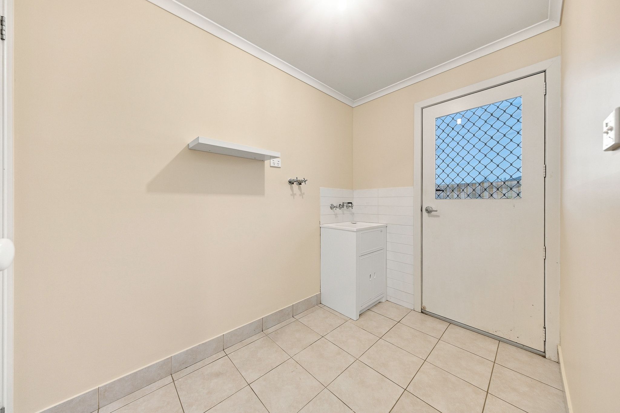 77 Breens Road — photo 9 of 17