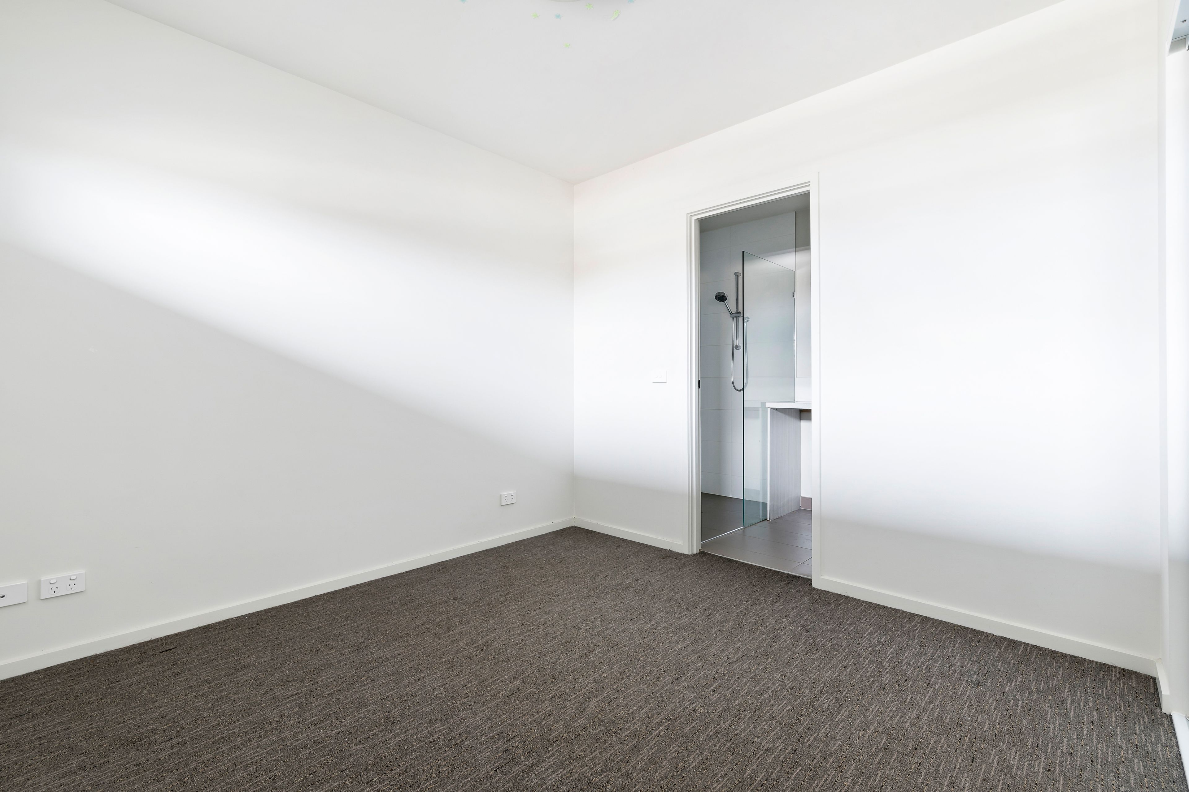 302/95 Warrigal Road, Hughesdale, VIC 3166