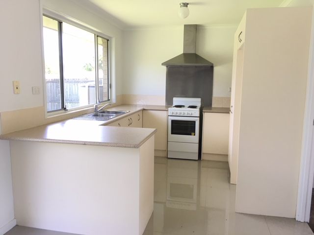 61 Brentwood Drive, Daisy Hill, QLD 4127