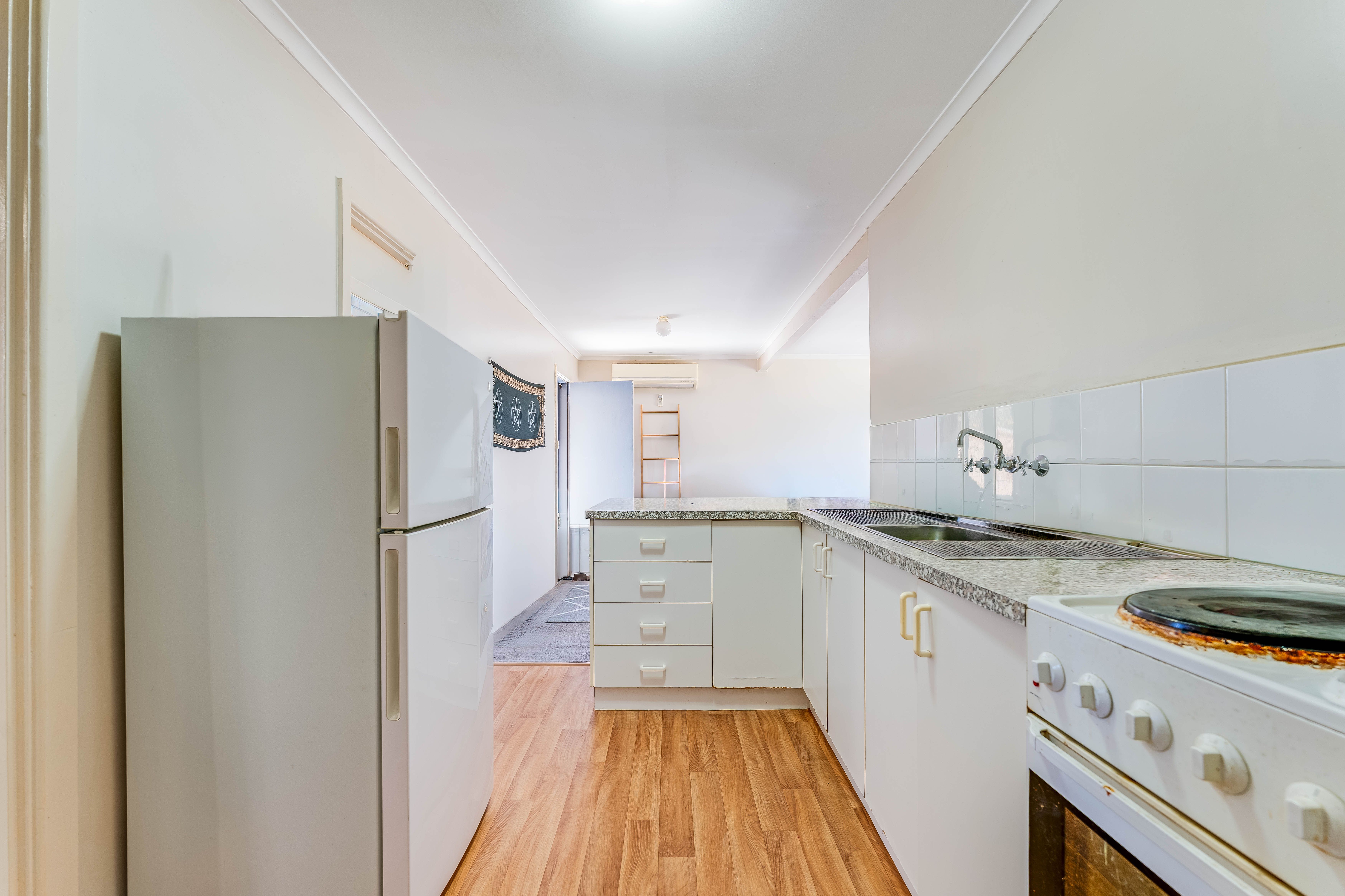 1-7/905 Chenery Street — photo 17 of 30