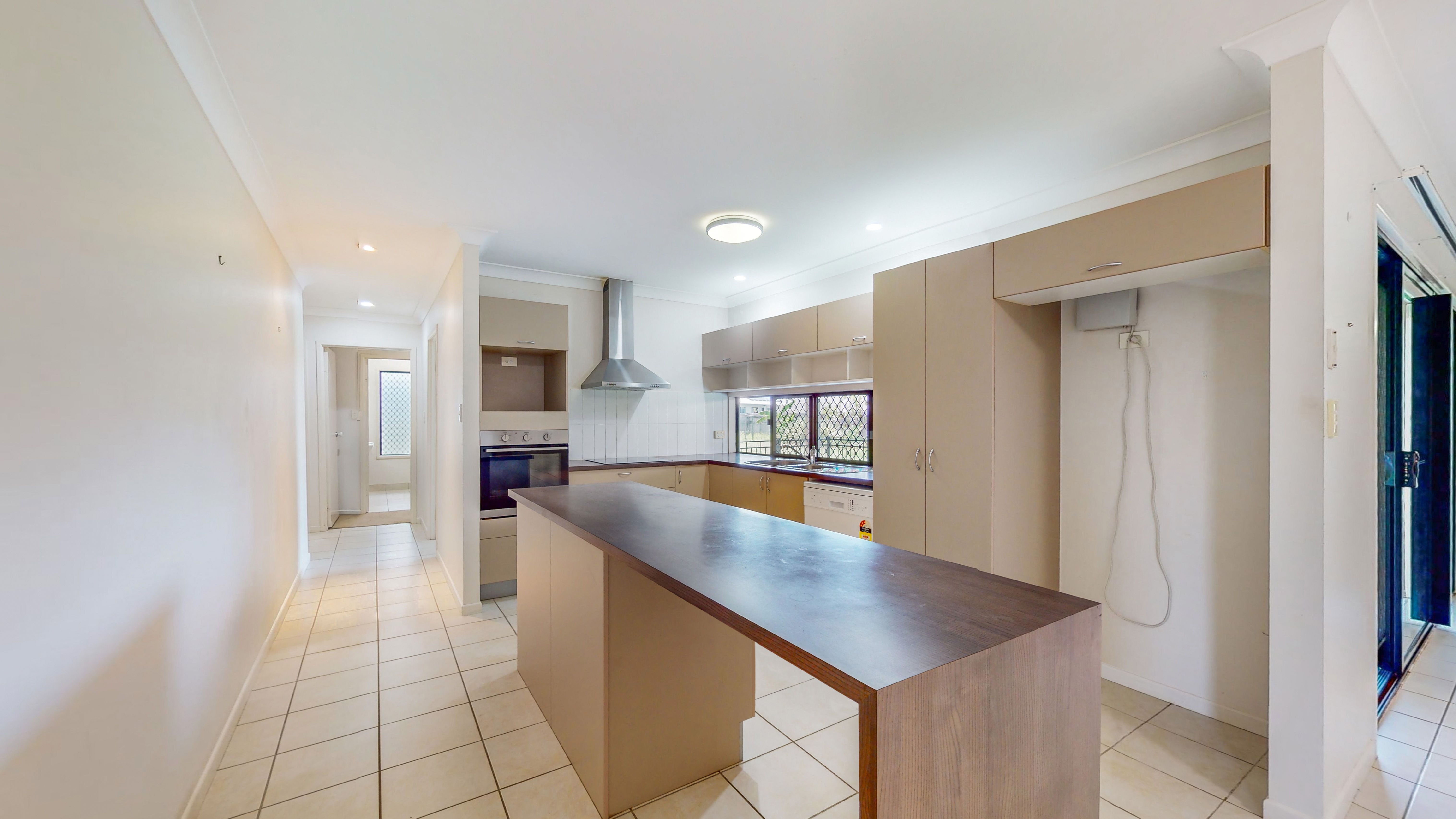 8 Romboli Court, Burdell, QLD 4818