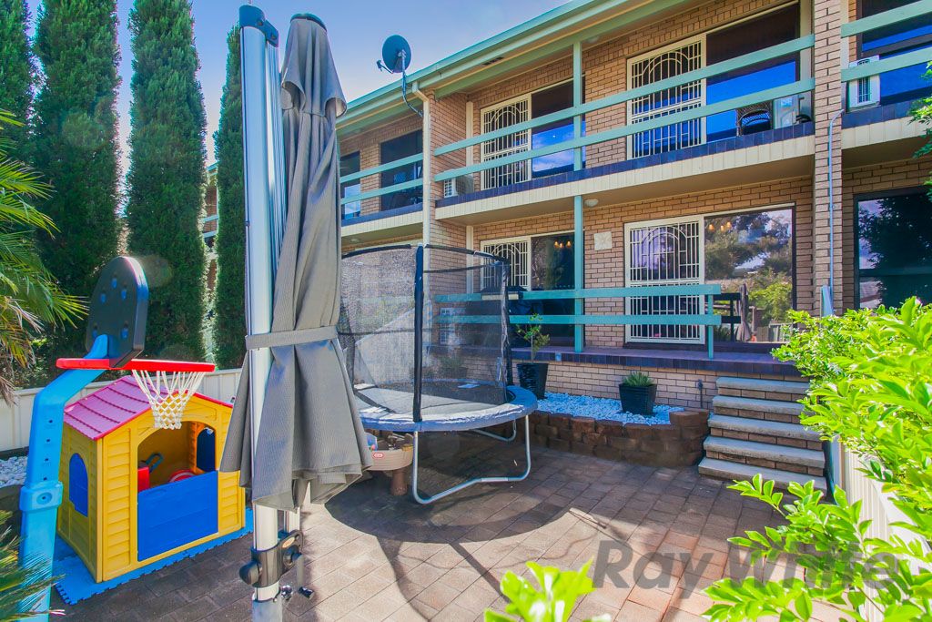 17 Campbell Street, Warners Bay NSW 2282