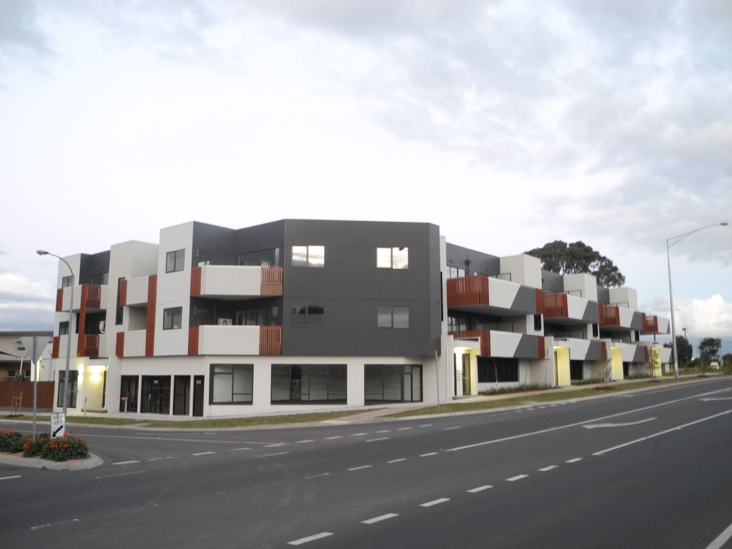 210/20 Bush Boulevard, Mill Park, VIC 3082