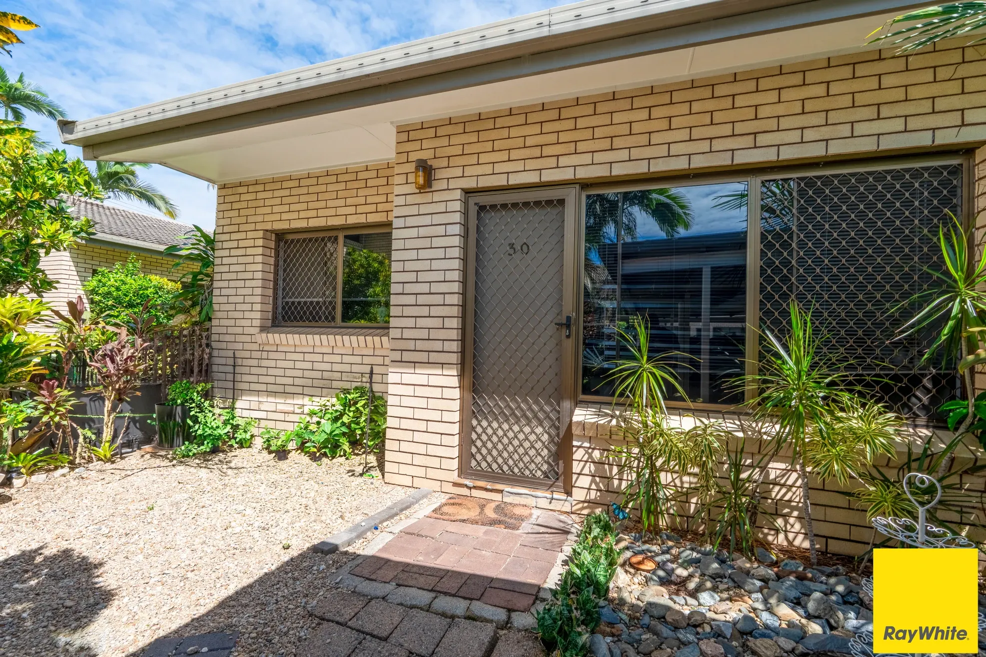30/21 Poinciana Street, Holloways Beach, QLD 4878