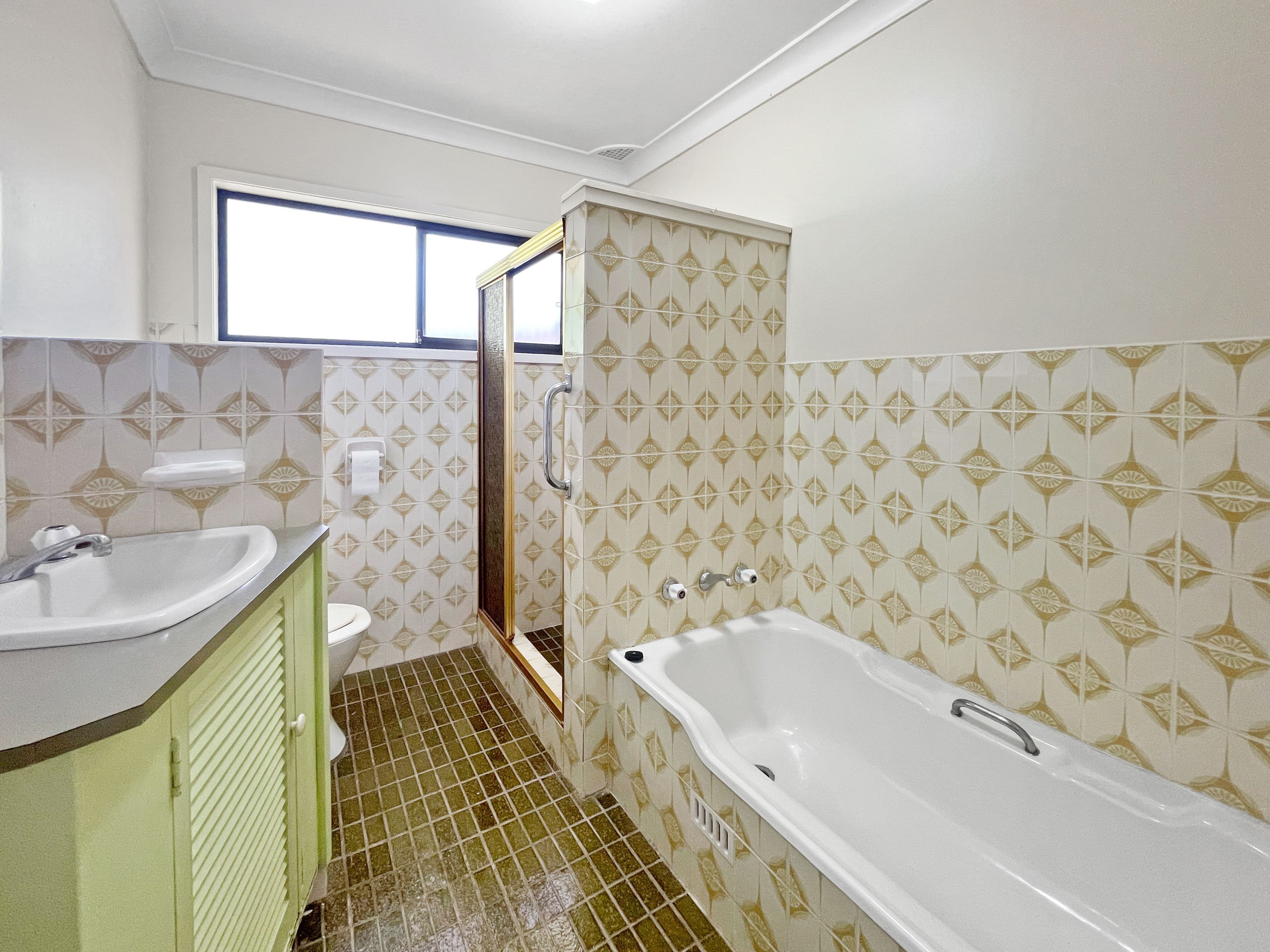 415 Wheelers Lane — photo 8 of 11