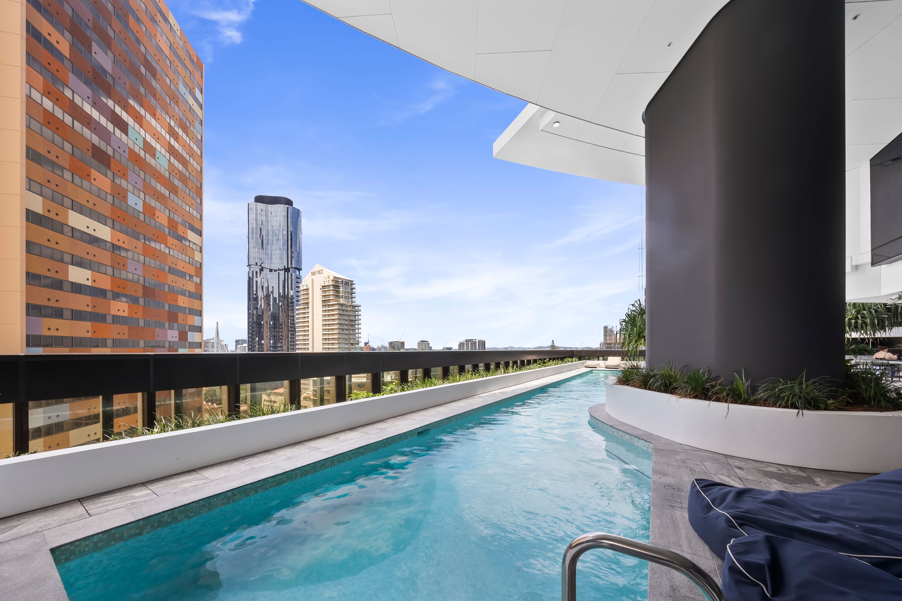 802/8 Margaret Street — photo 8 of 18