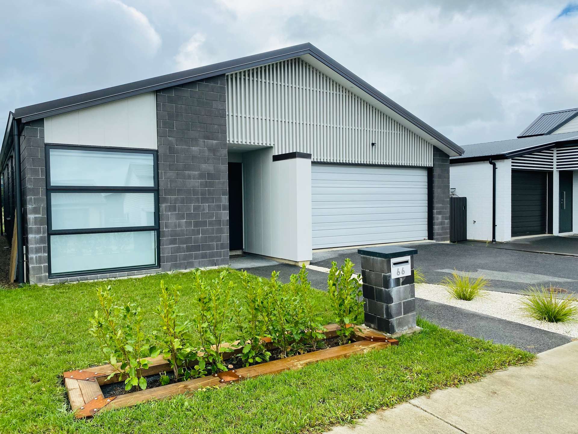 66 John Main Drive photo 0