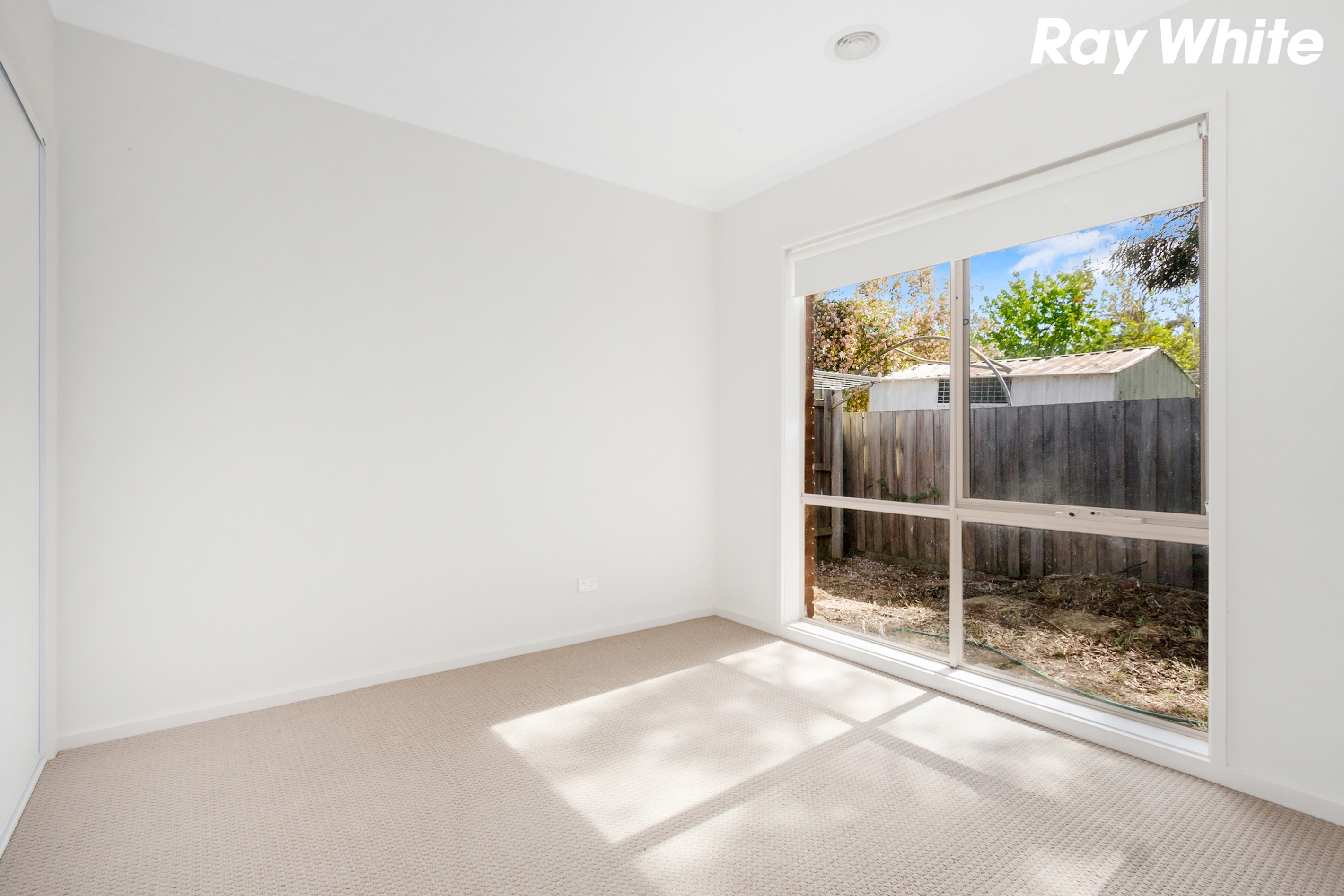 3/8 Grand Central Boulevard, Pakenham, VIC 3810