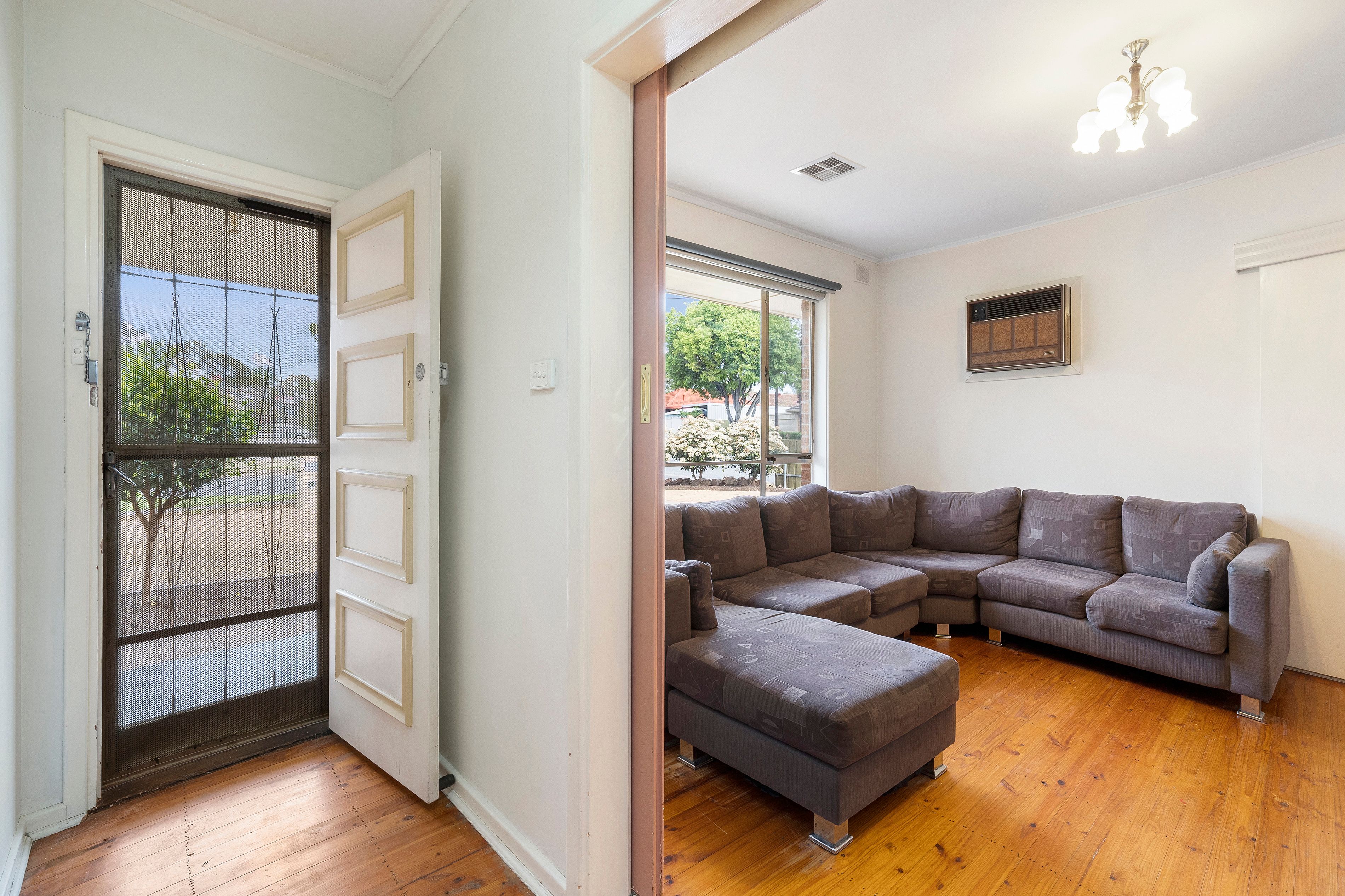 15 Bertana Road, Para Hills West, SA 5096
