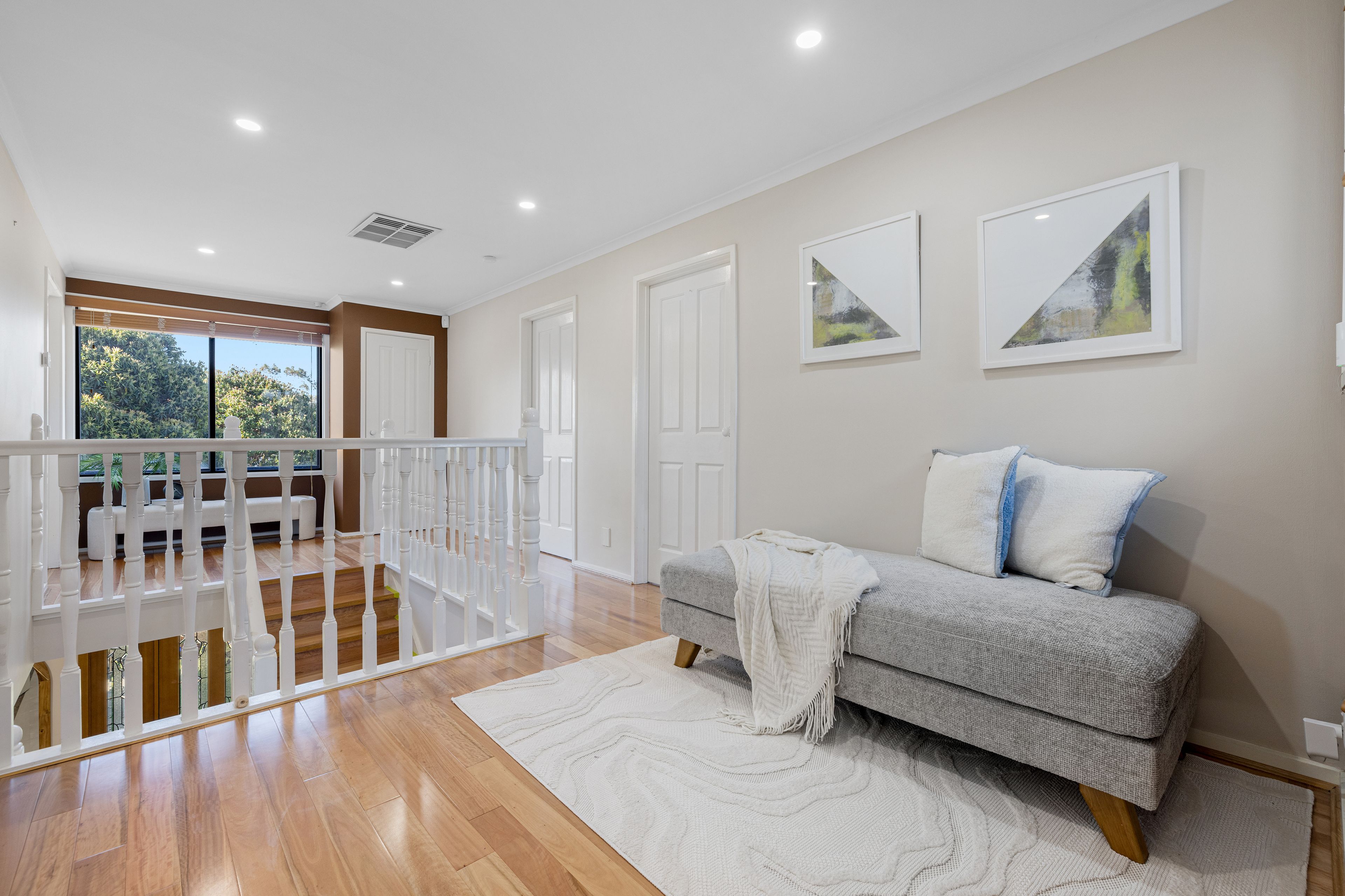 15 Townview Avenue — photo 14 of 30