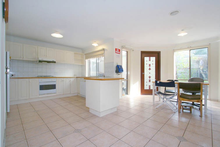 82 Power Avenue, Chadstone, VIC 3148