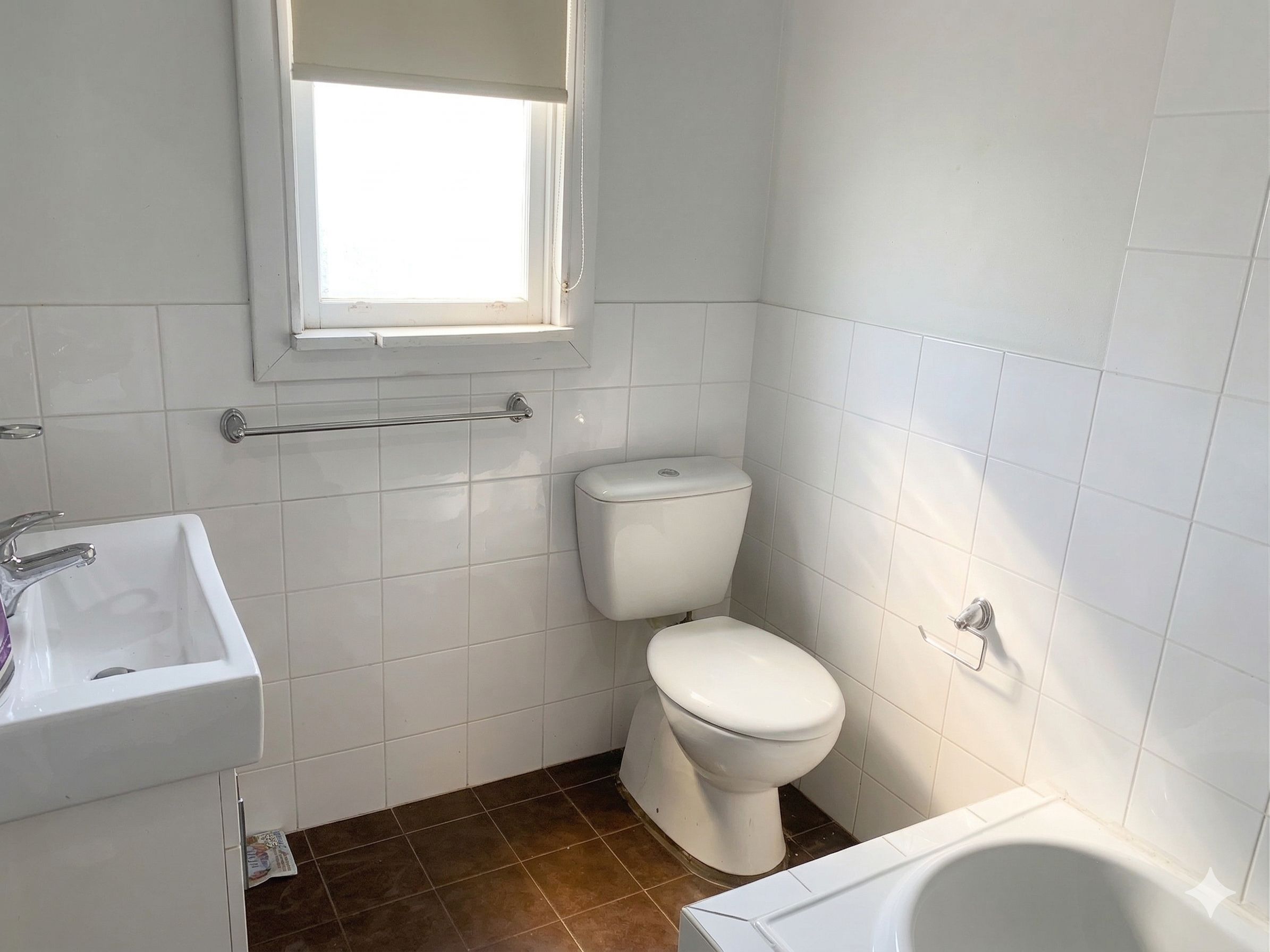 24 Tahiti Avenue, Lethbridge Park, NSW