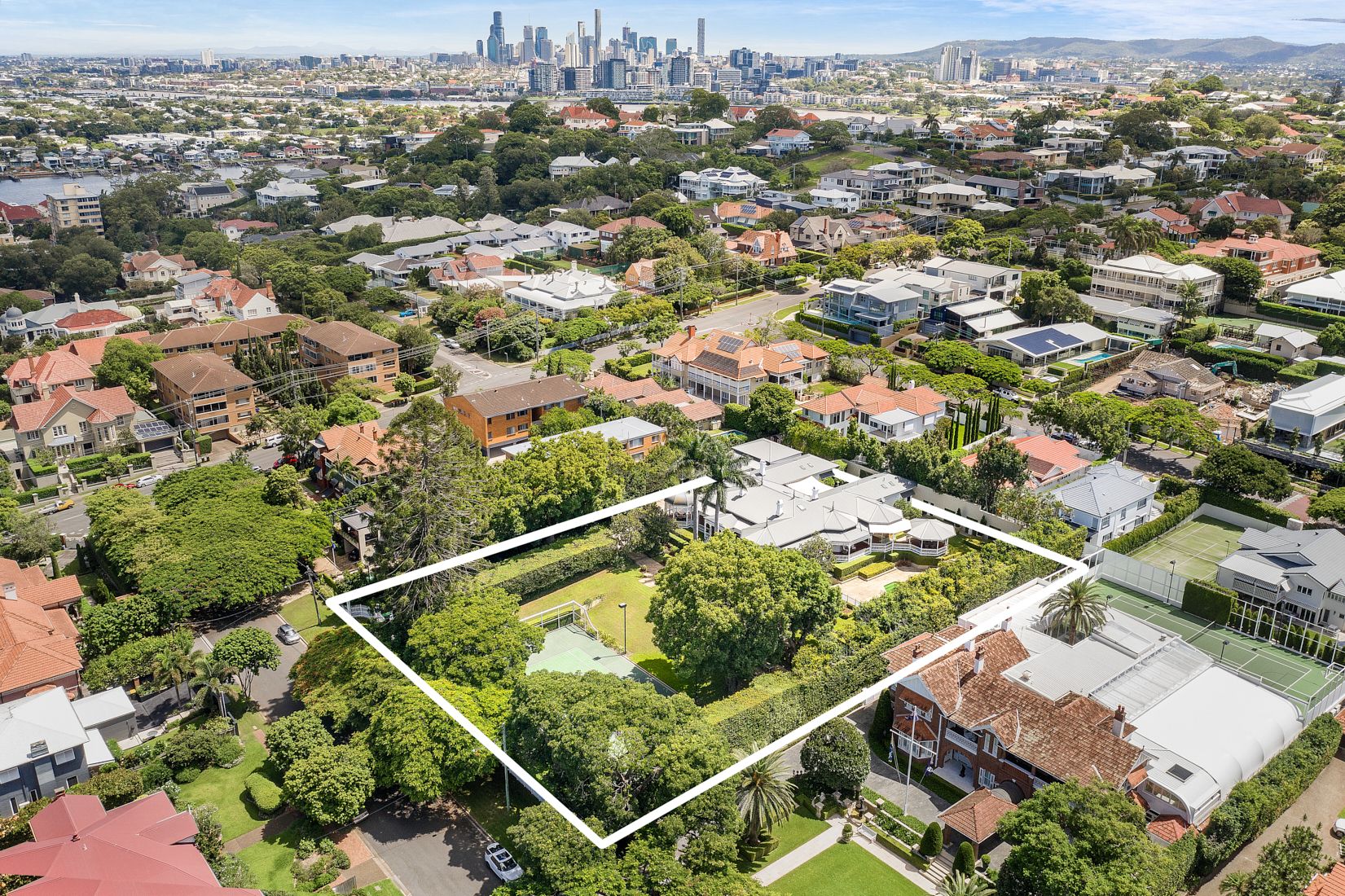 14 Sutherland Avenue, Ascot, QLD 4007