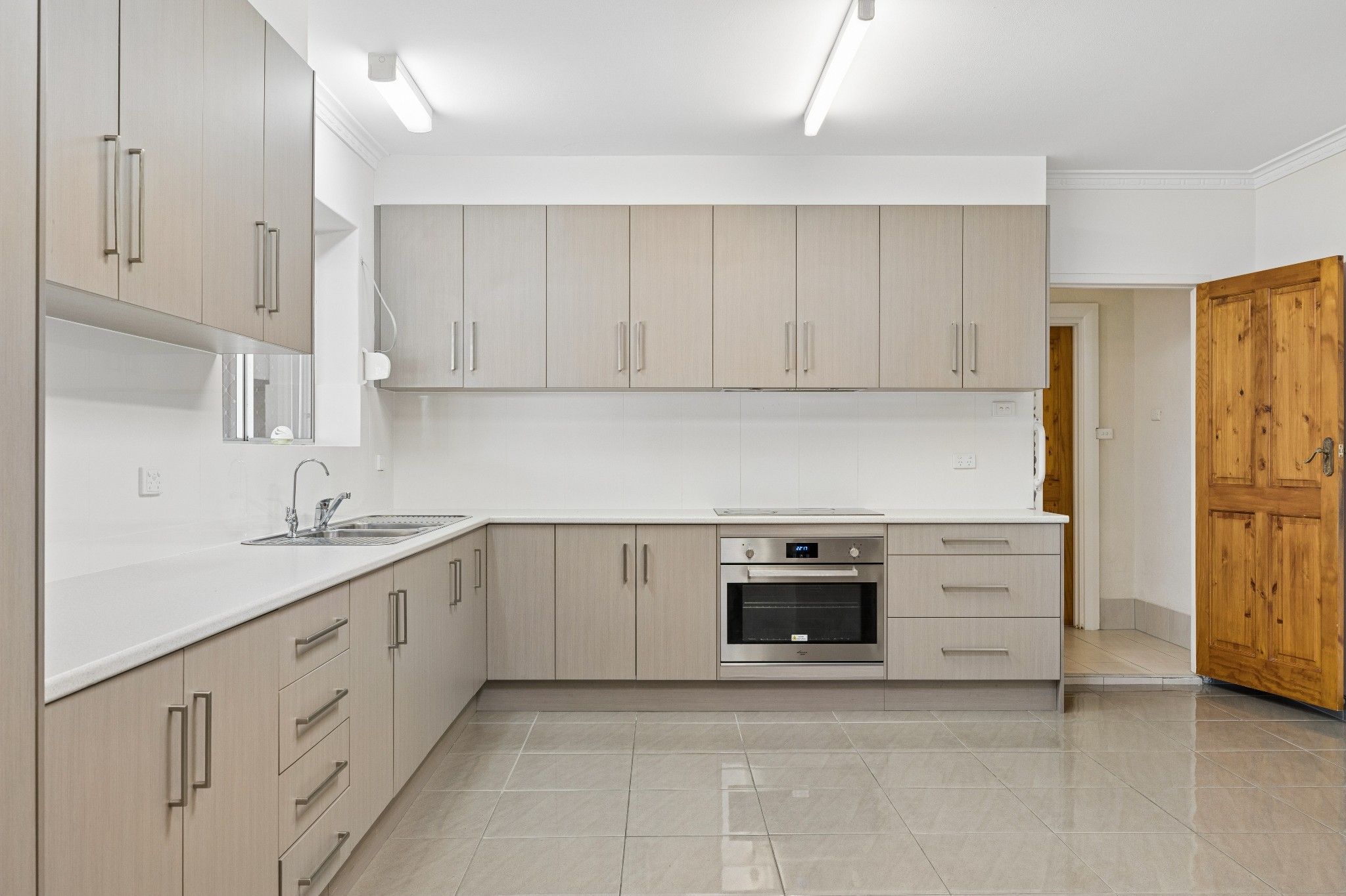 31 Seaton Terrace — photo 4 of 26