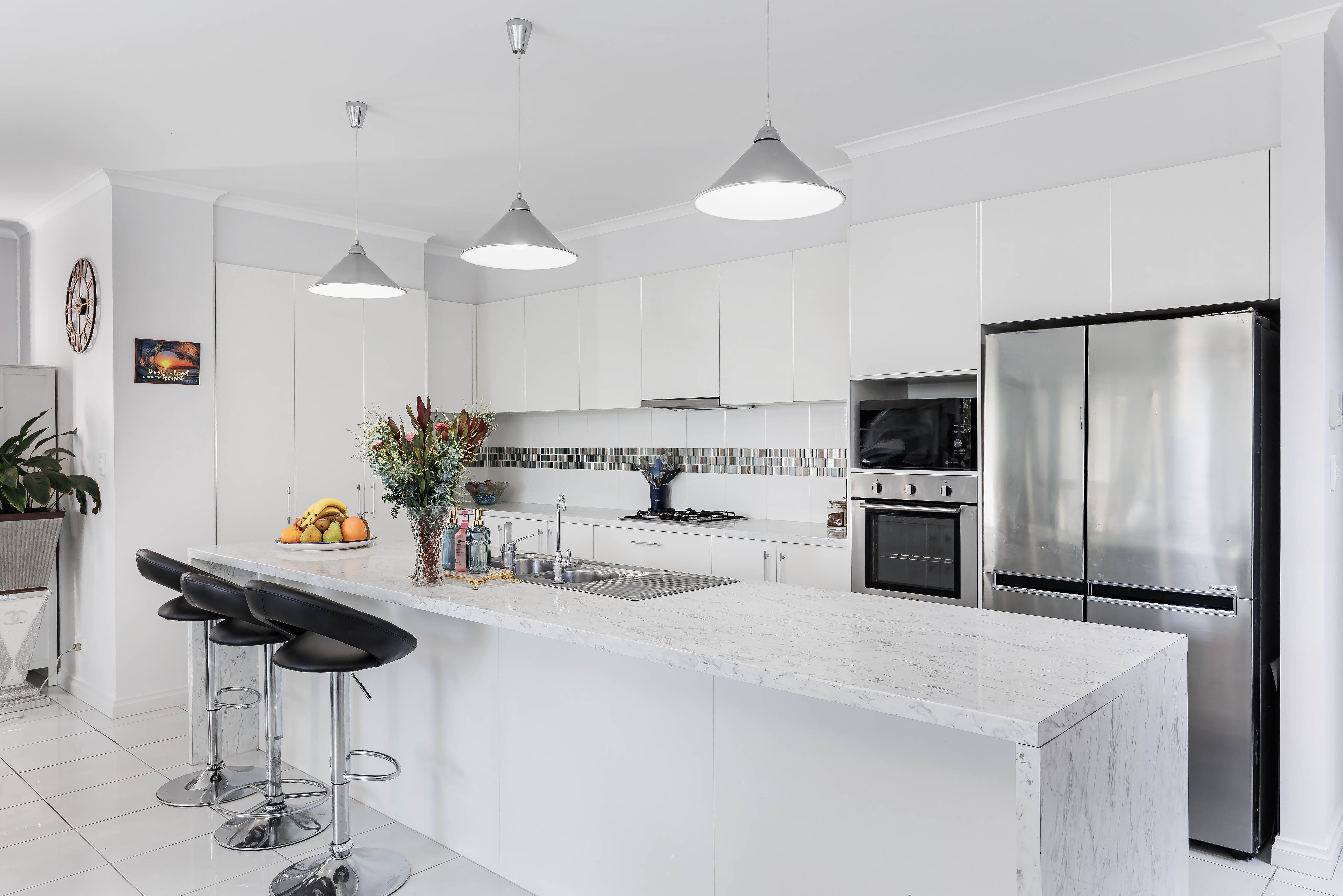 61 Hawson Avenue — photo 4 of 23